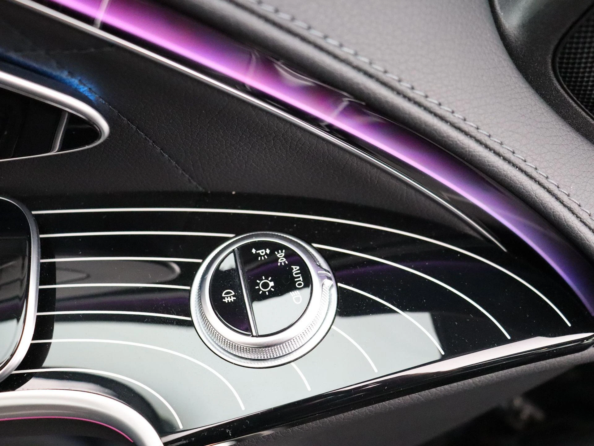 Mercedes-Benz-Classe S-image-23