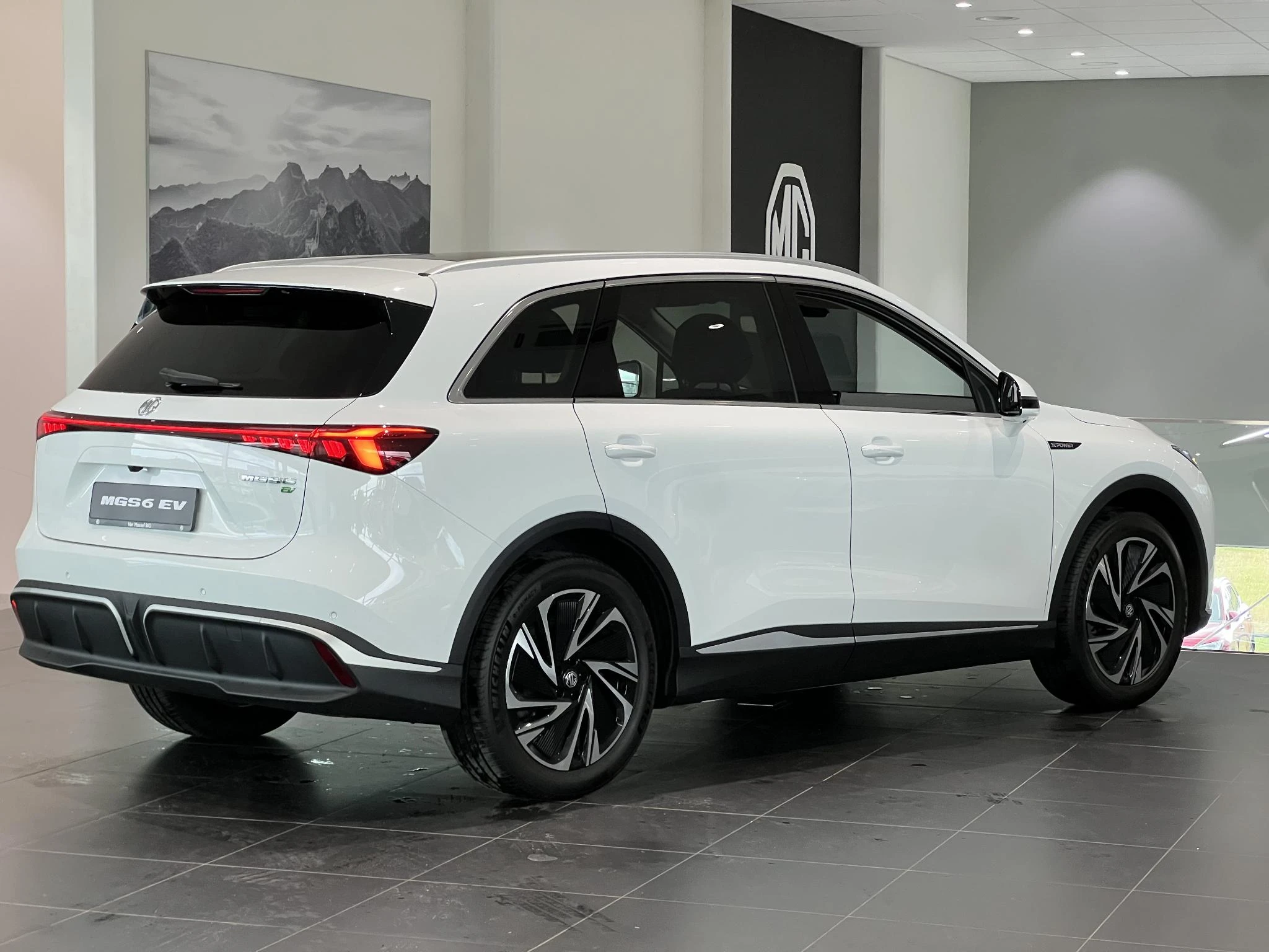 MG-S6 EV-image-3