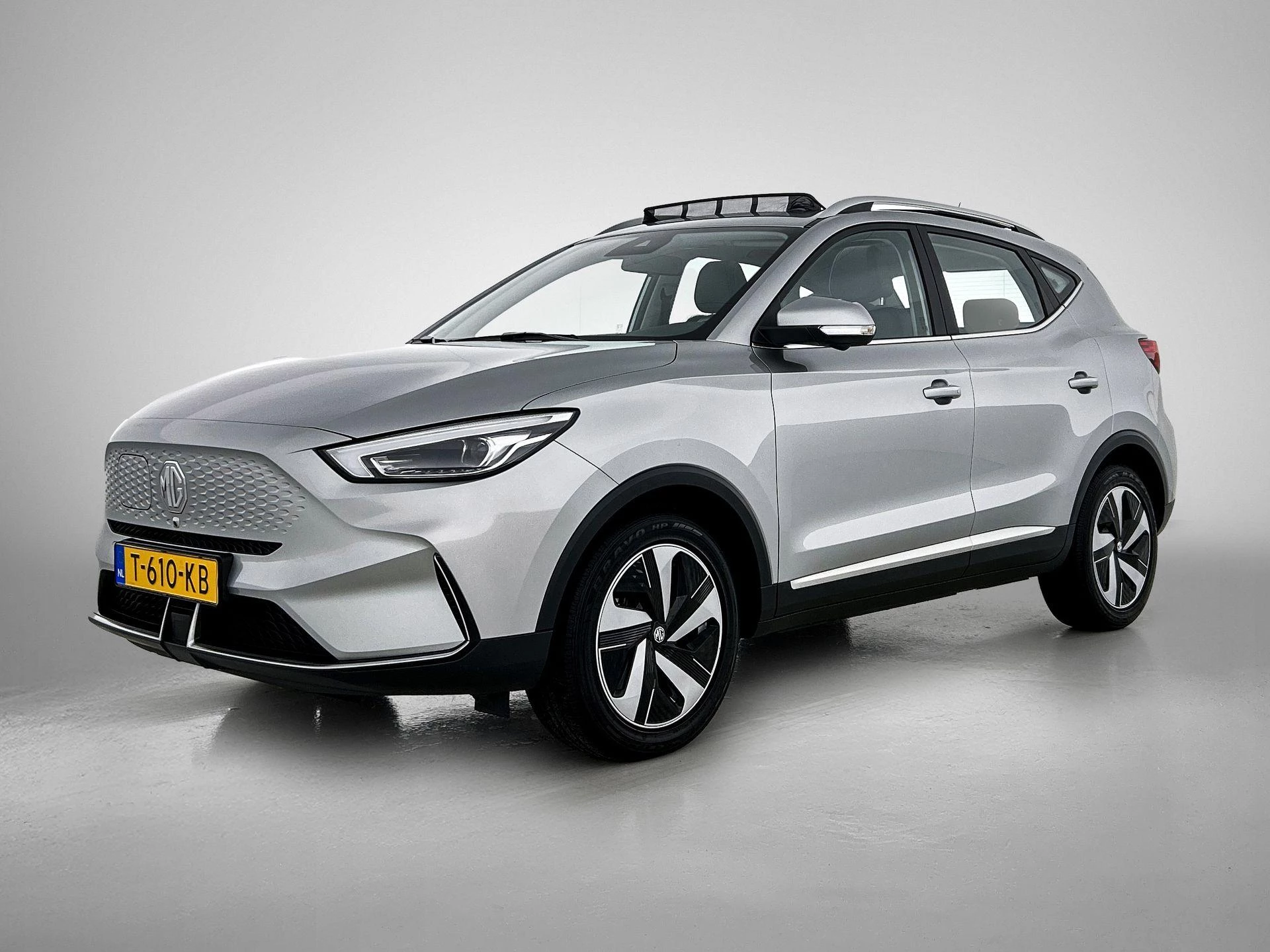 MG-ZS EV-image-0