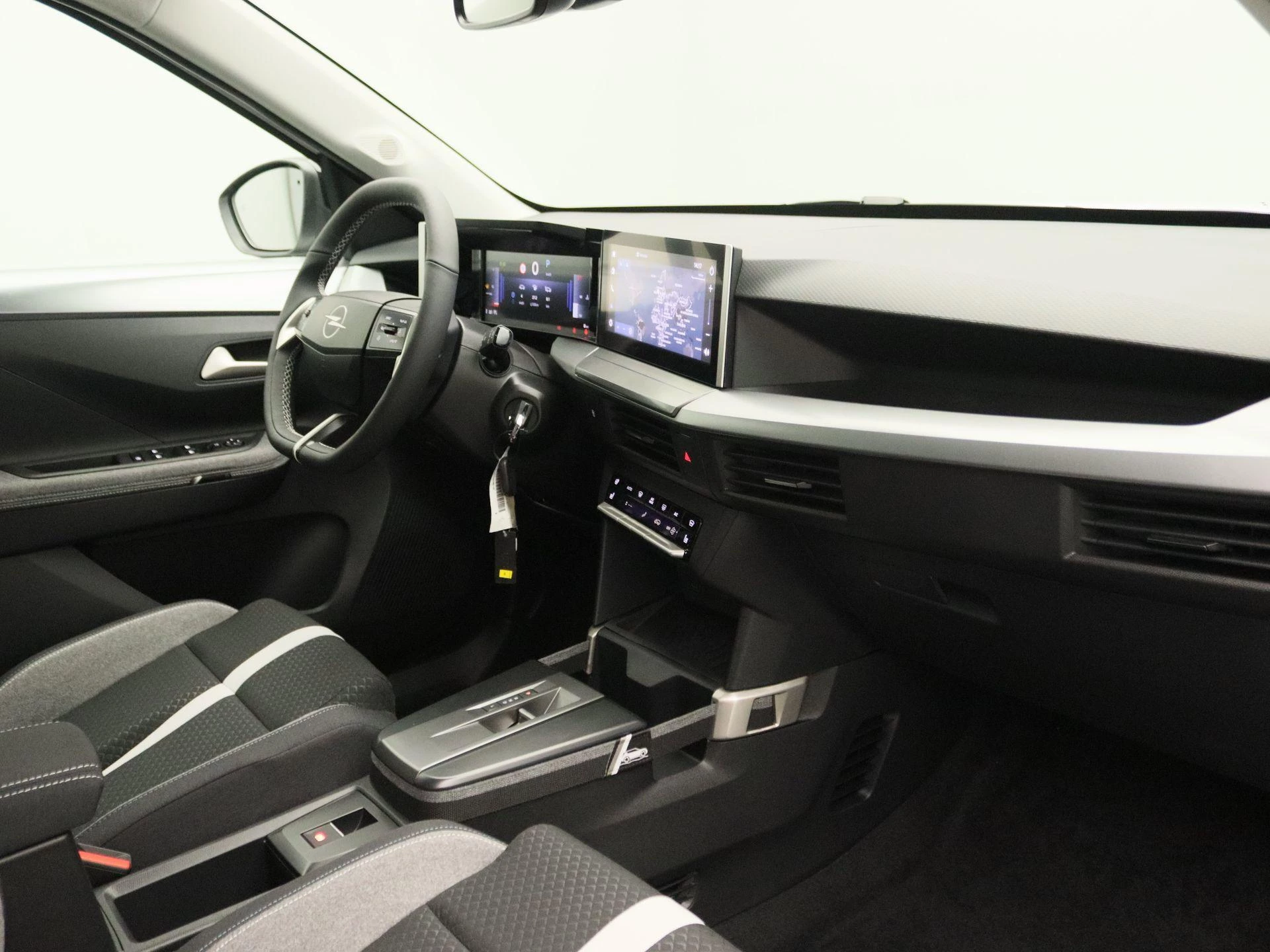 Opel-Frontera-image-23