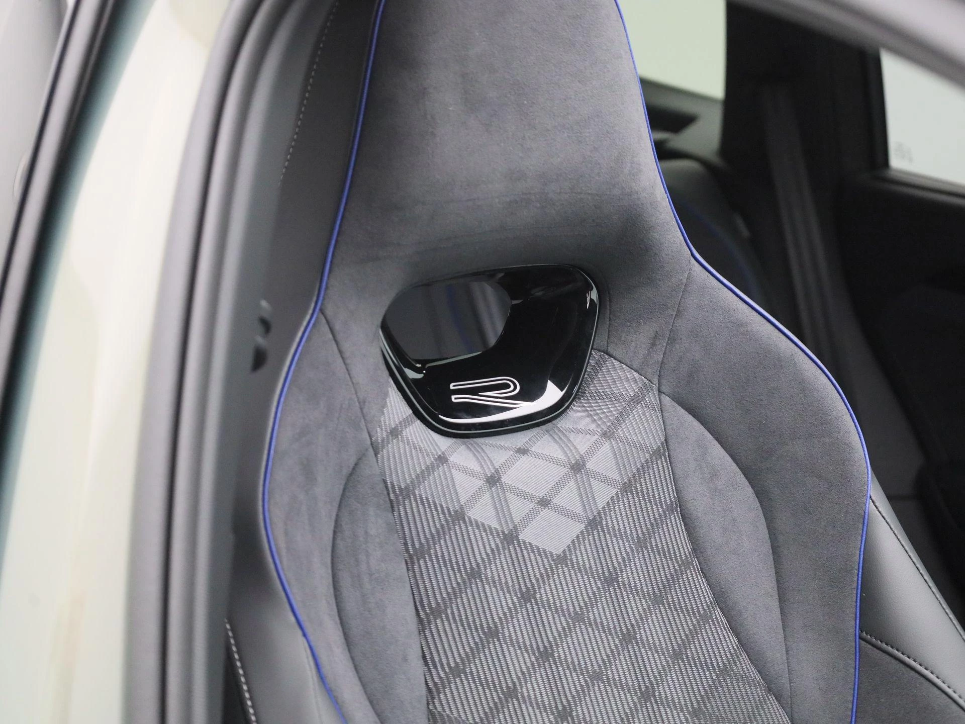 Volkswagen Tayron 1.5 eHybrid R-Line Edition 204 PK|