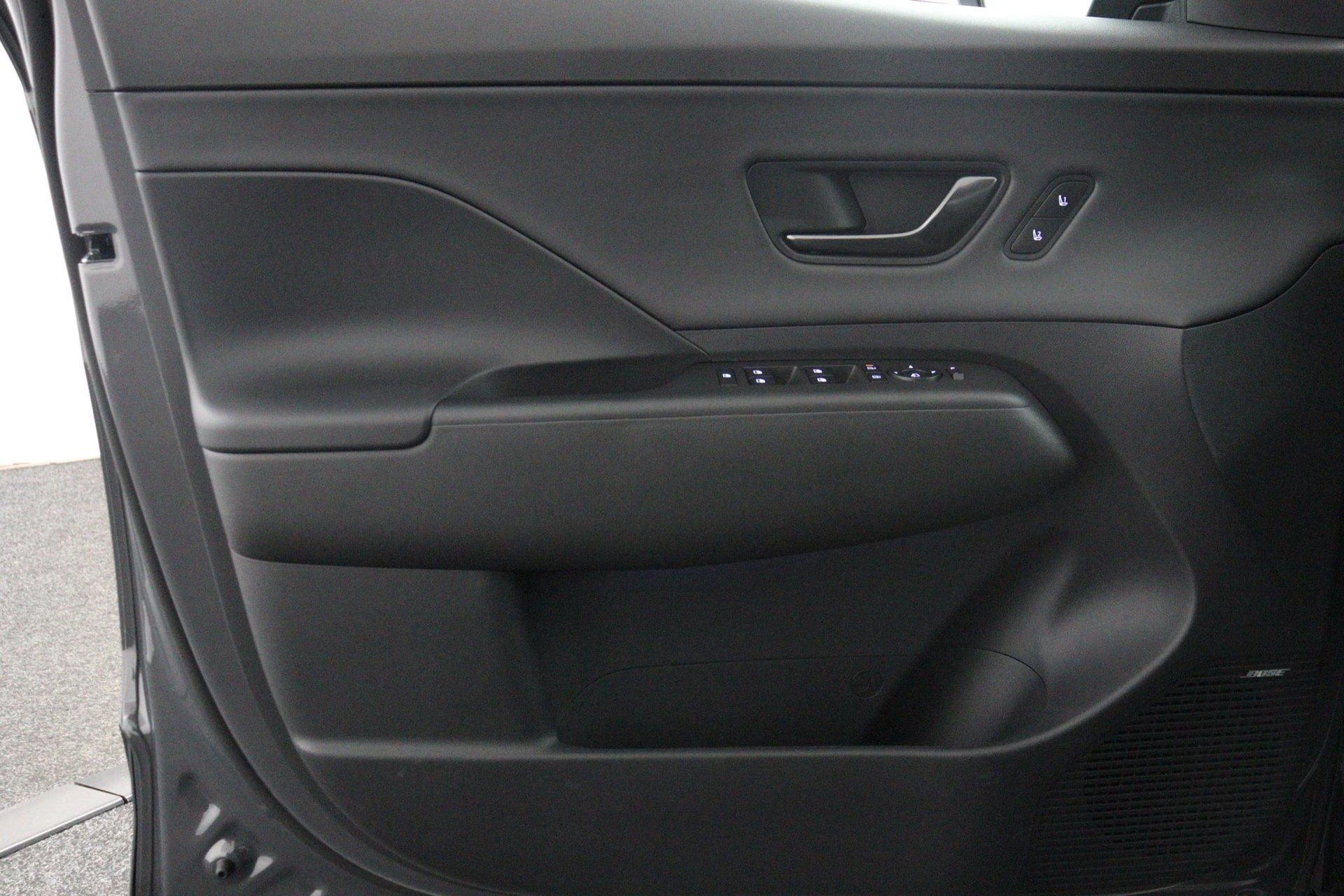 Hyundai-Kona-image-33