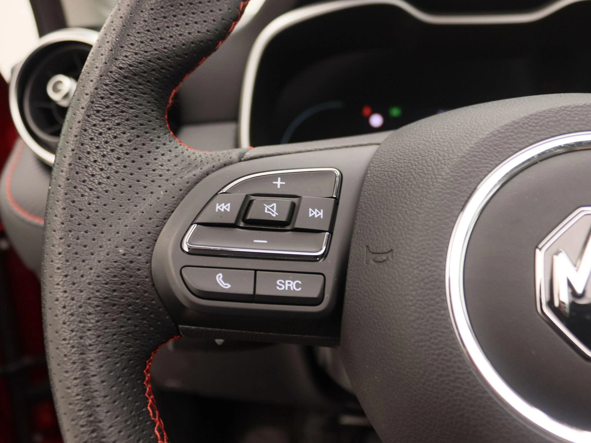MG-ZS EV-image-19