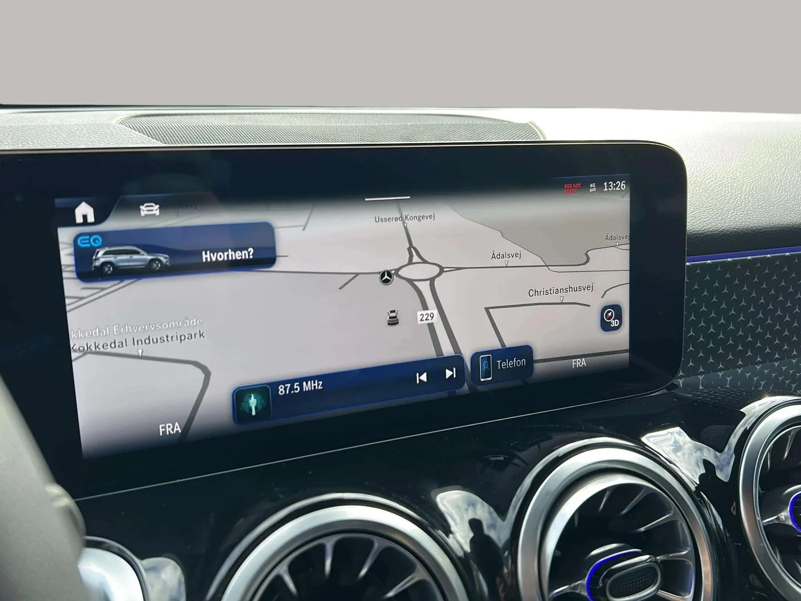 Mercedes-Benz-EQB-image-14