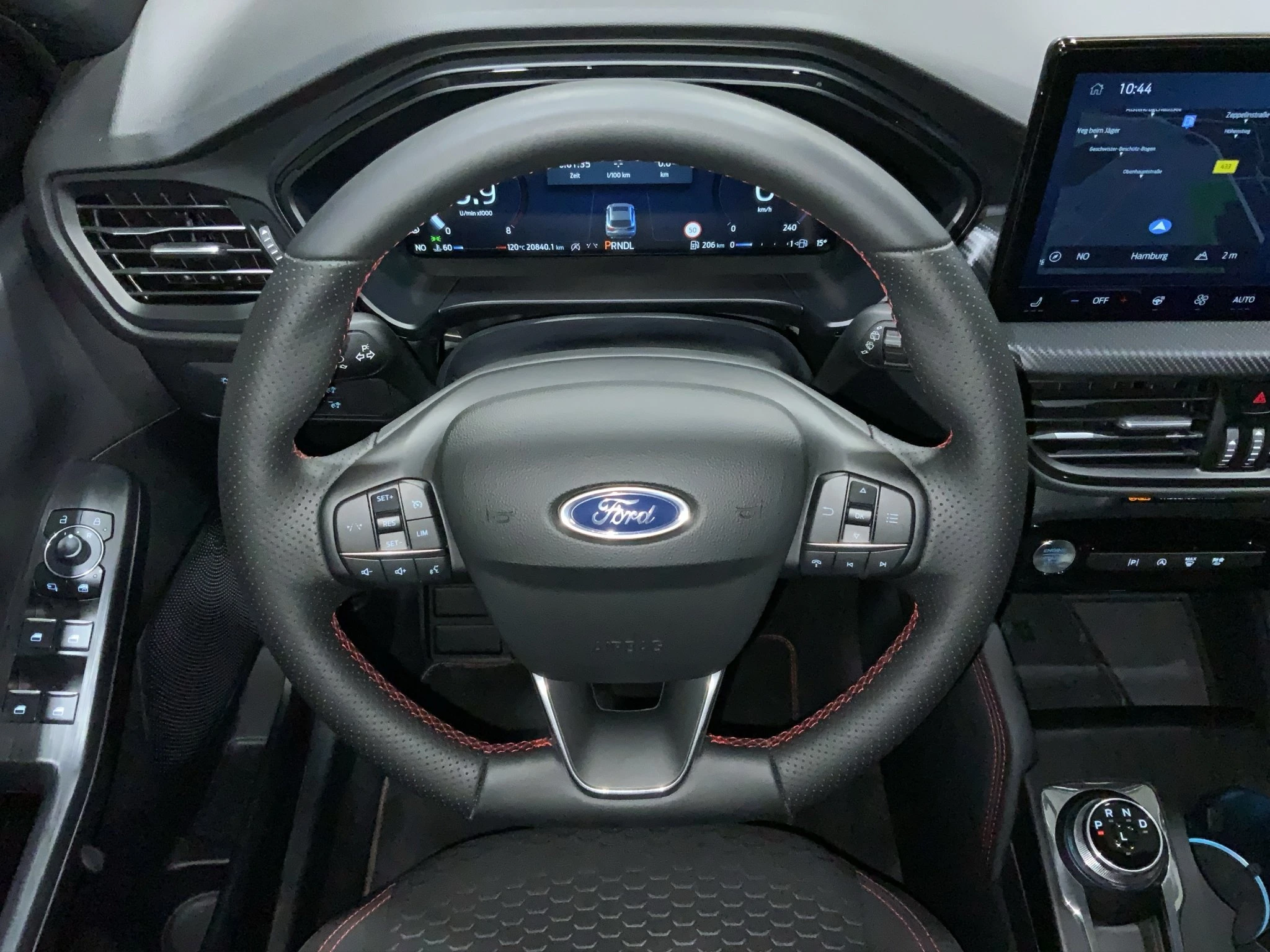 Ford-Kuga-image-12