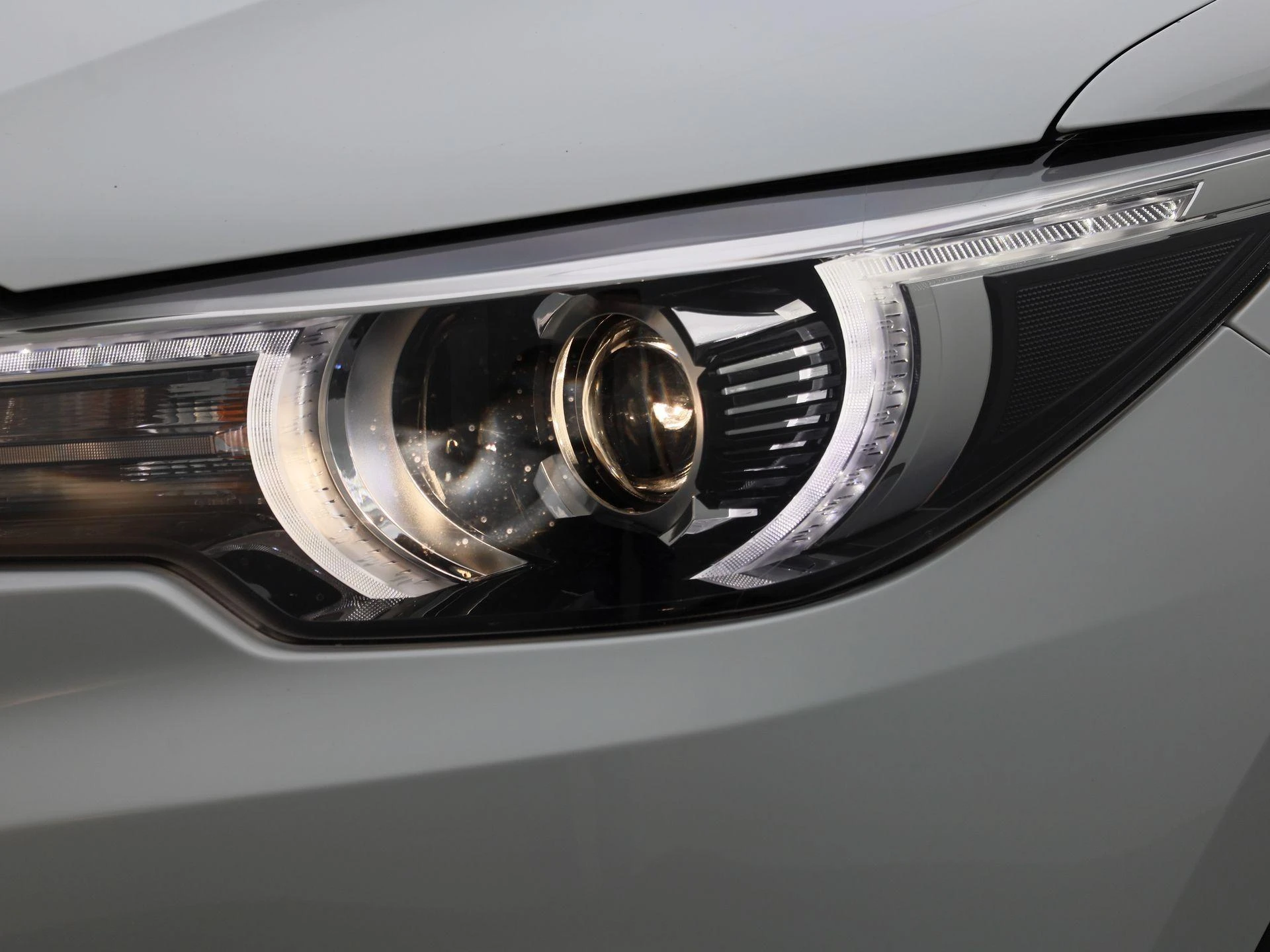 MG-ZS EV-image-14