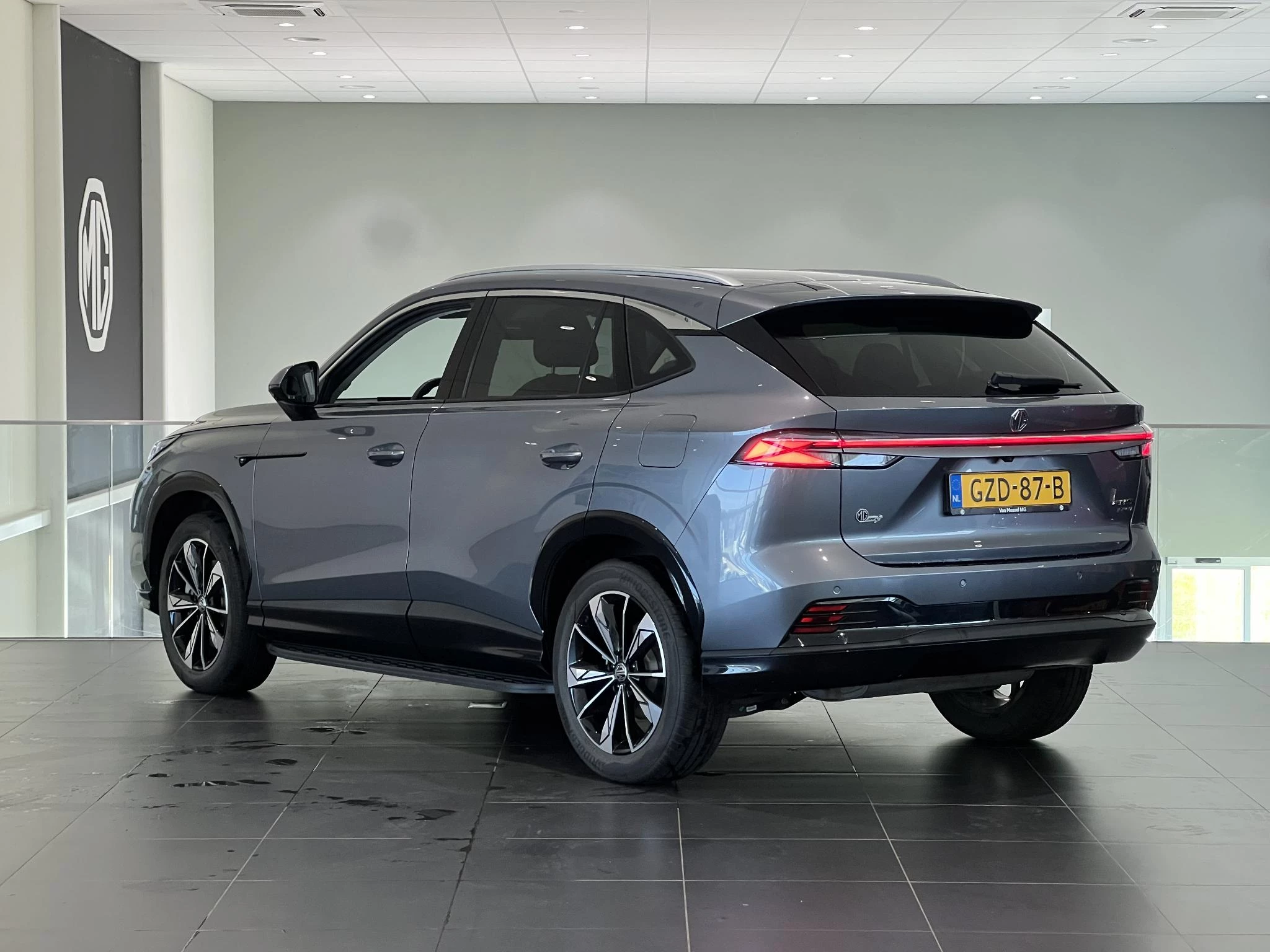 MG HS 1.5 PHEV Luxury