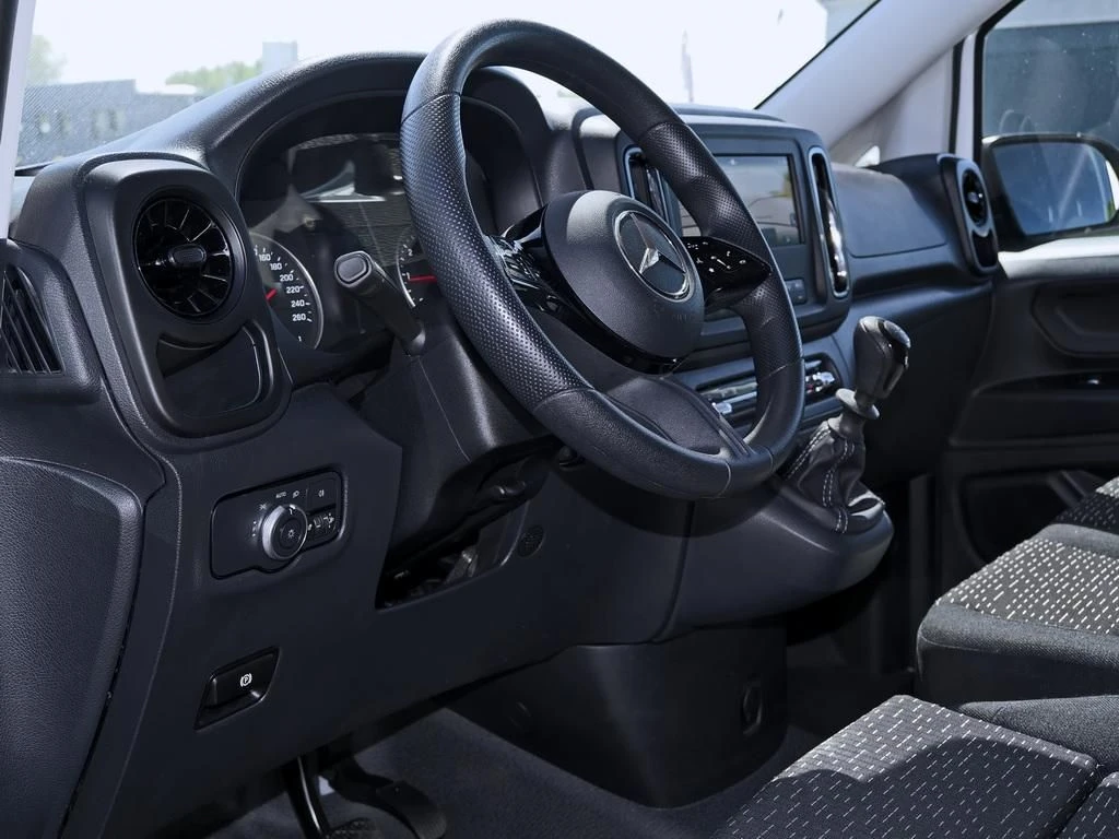 Mercedes-Benz-Vito 116-image-8