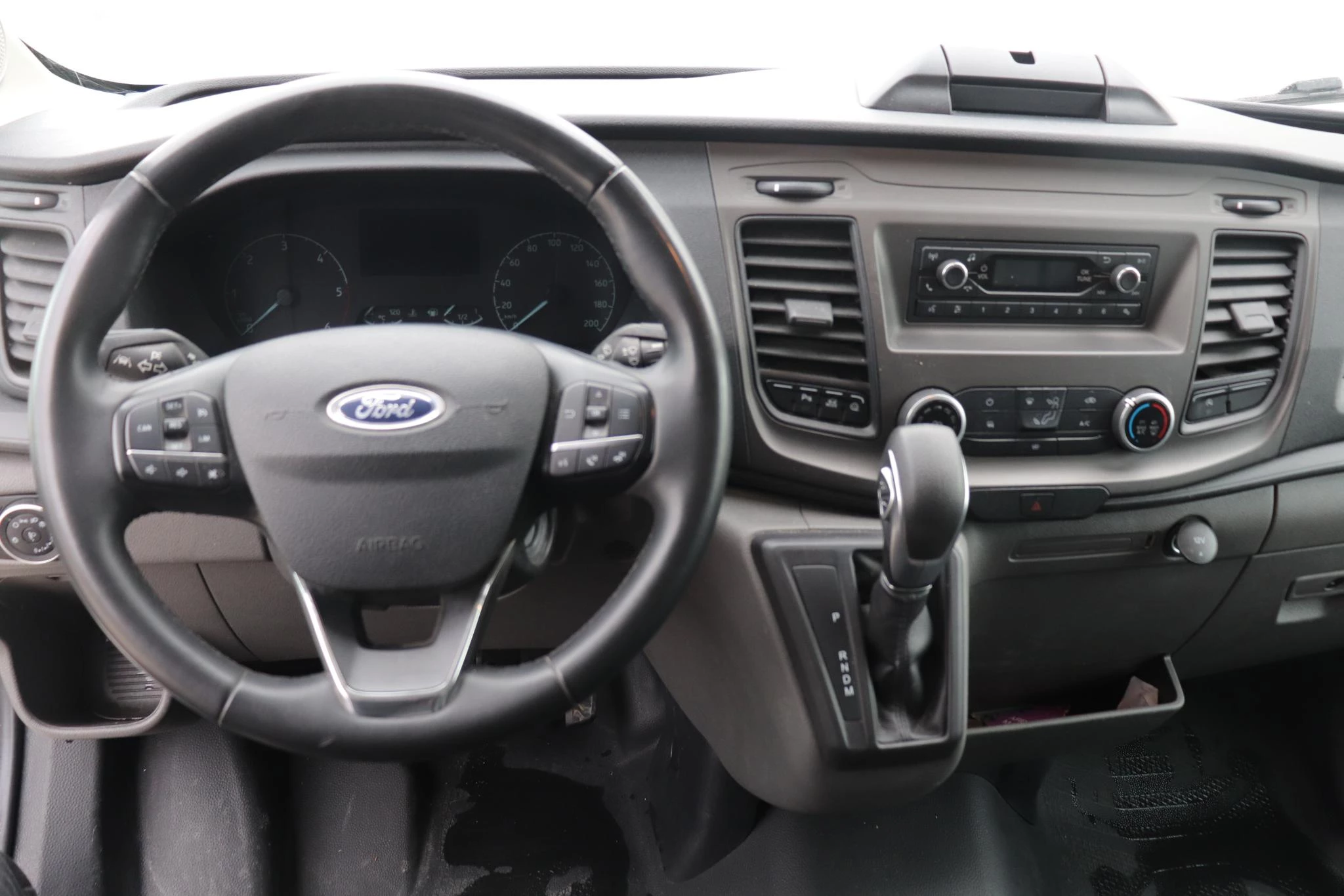 Ford-Transit-image-14