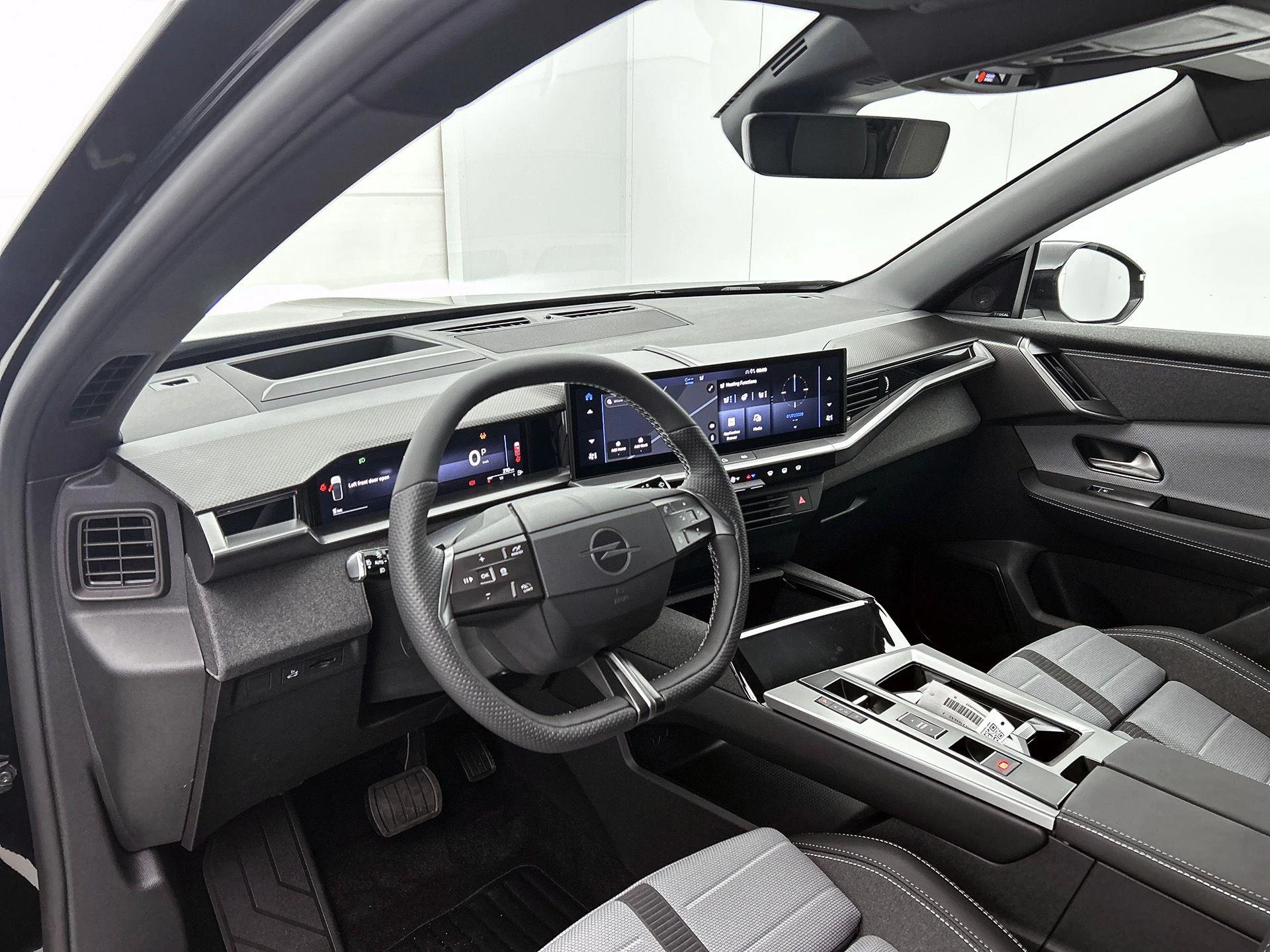 Opel Grandland 1.2 Turbo Hybrid Business Edition