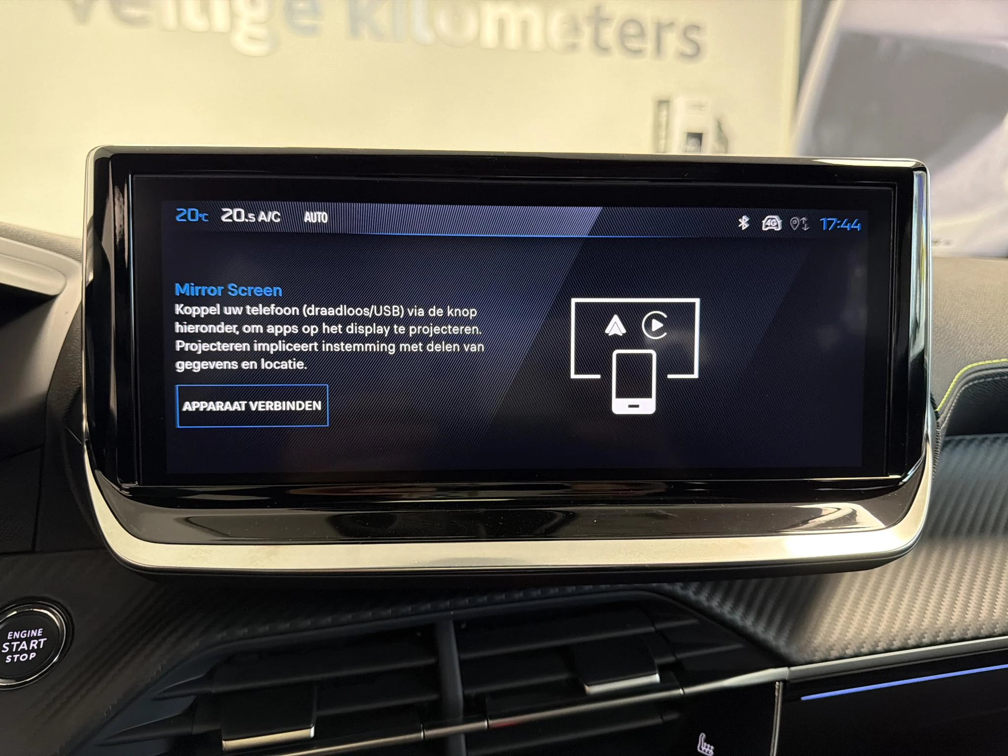 Peugeot-2008-image-13