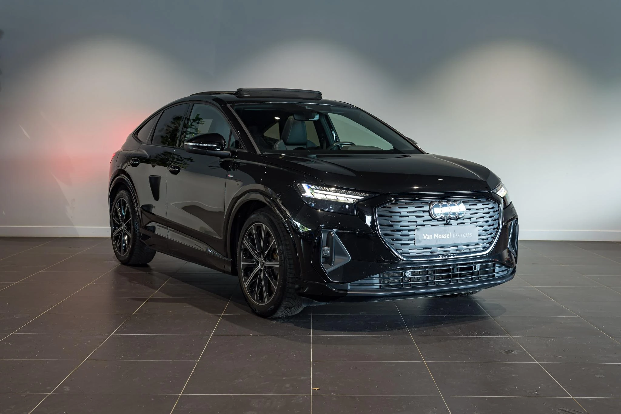 Audi-Q4 Sportback e-tron-image-2