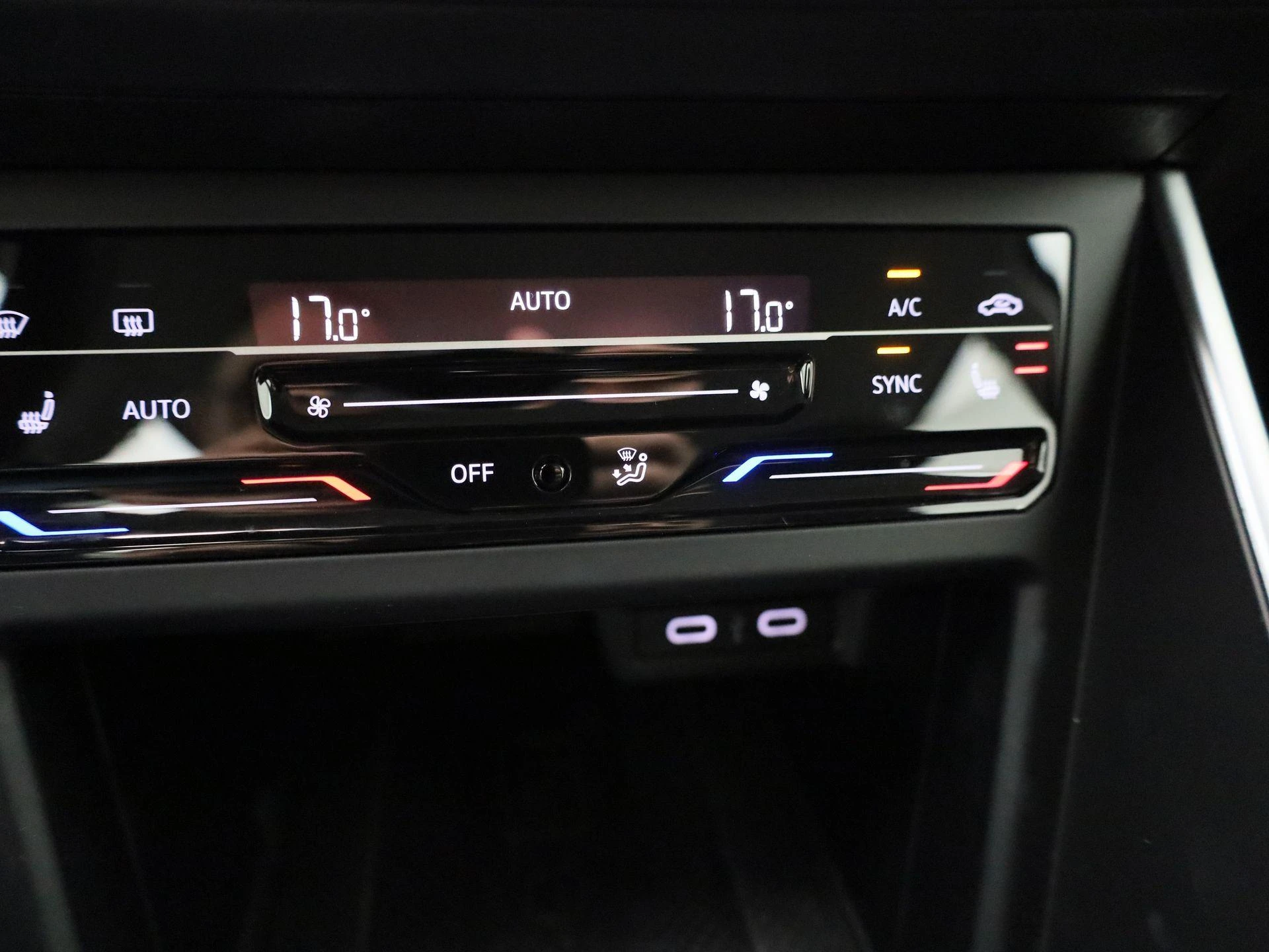 Volkswagen-Polo-image-22