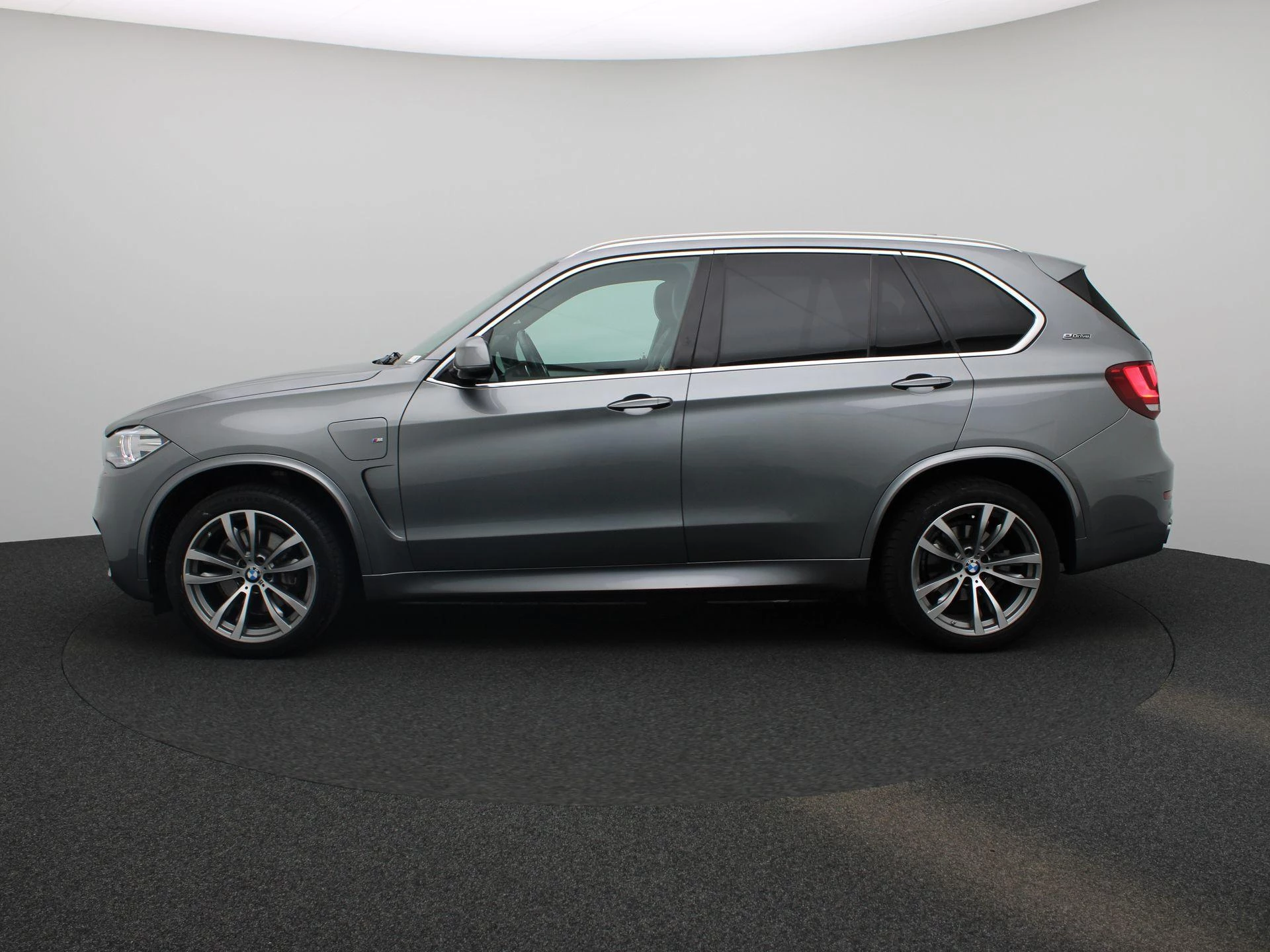 BMW-X5-image-3