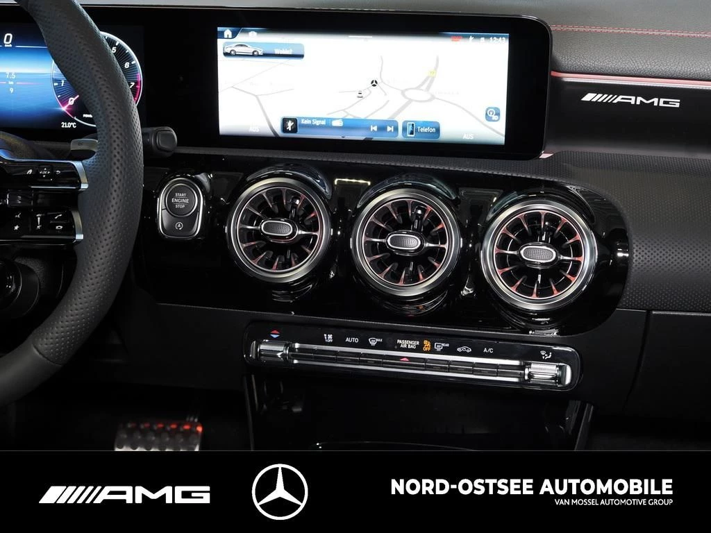 Mercedes-Benz CLA 35 AMG 4m NIGHT PANO SOUND DISTRONIC AMG Line