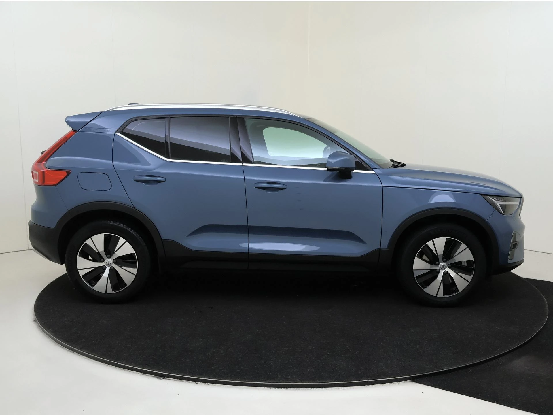 Volvo-XC40-image-8