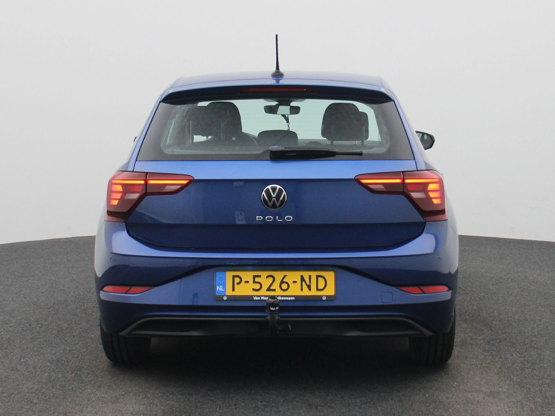 Volkswagen-Polo-image-4