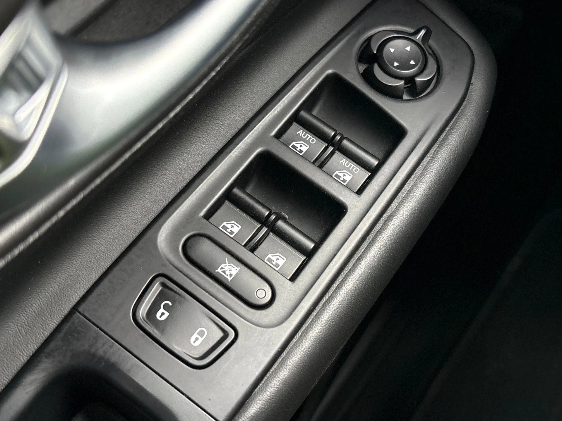 Jeep Renegade 1.6 E-Torq Night Eagle II