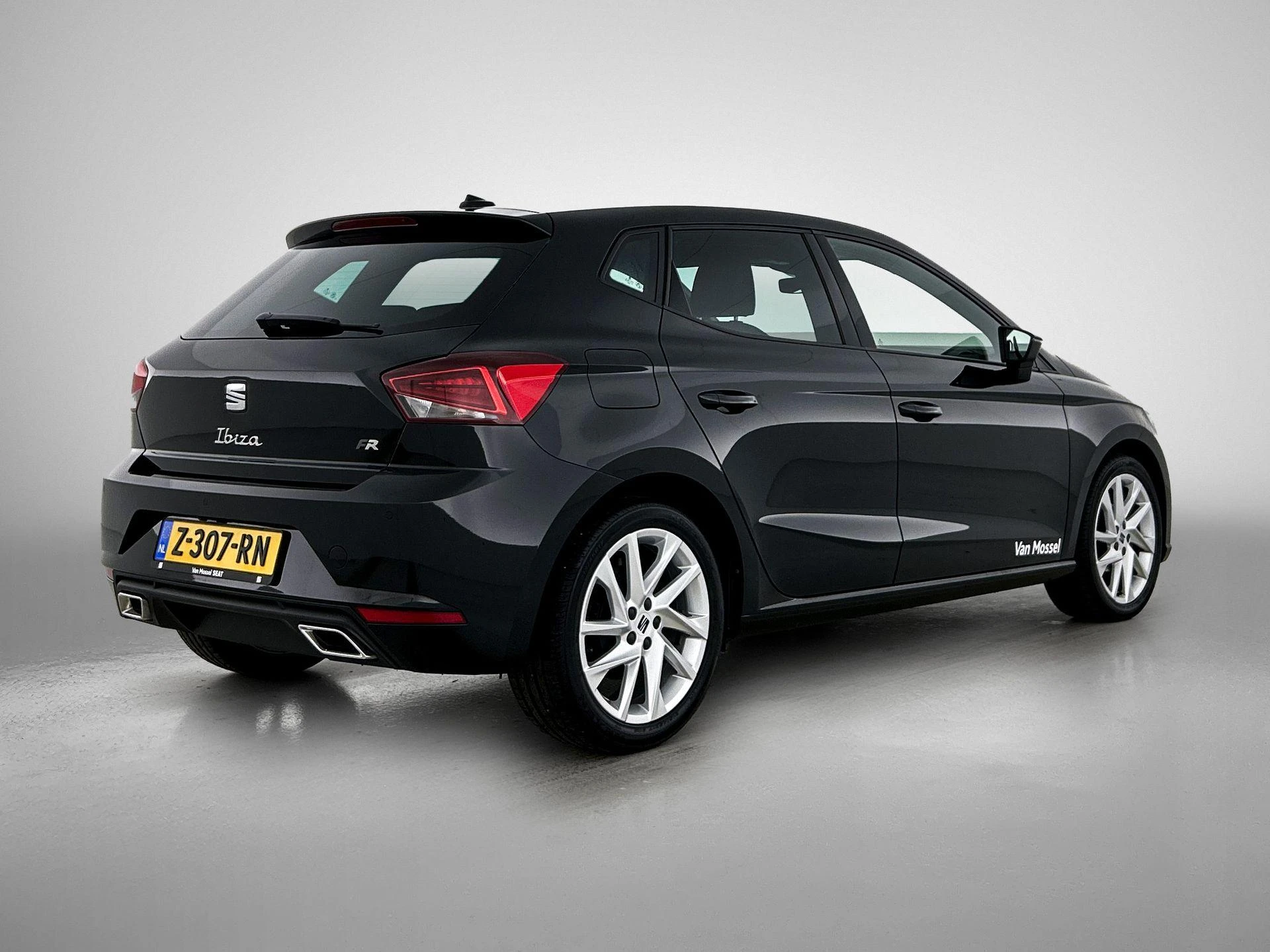 SEAT-Ibiza-image-3