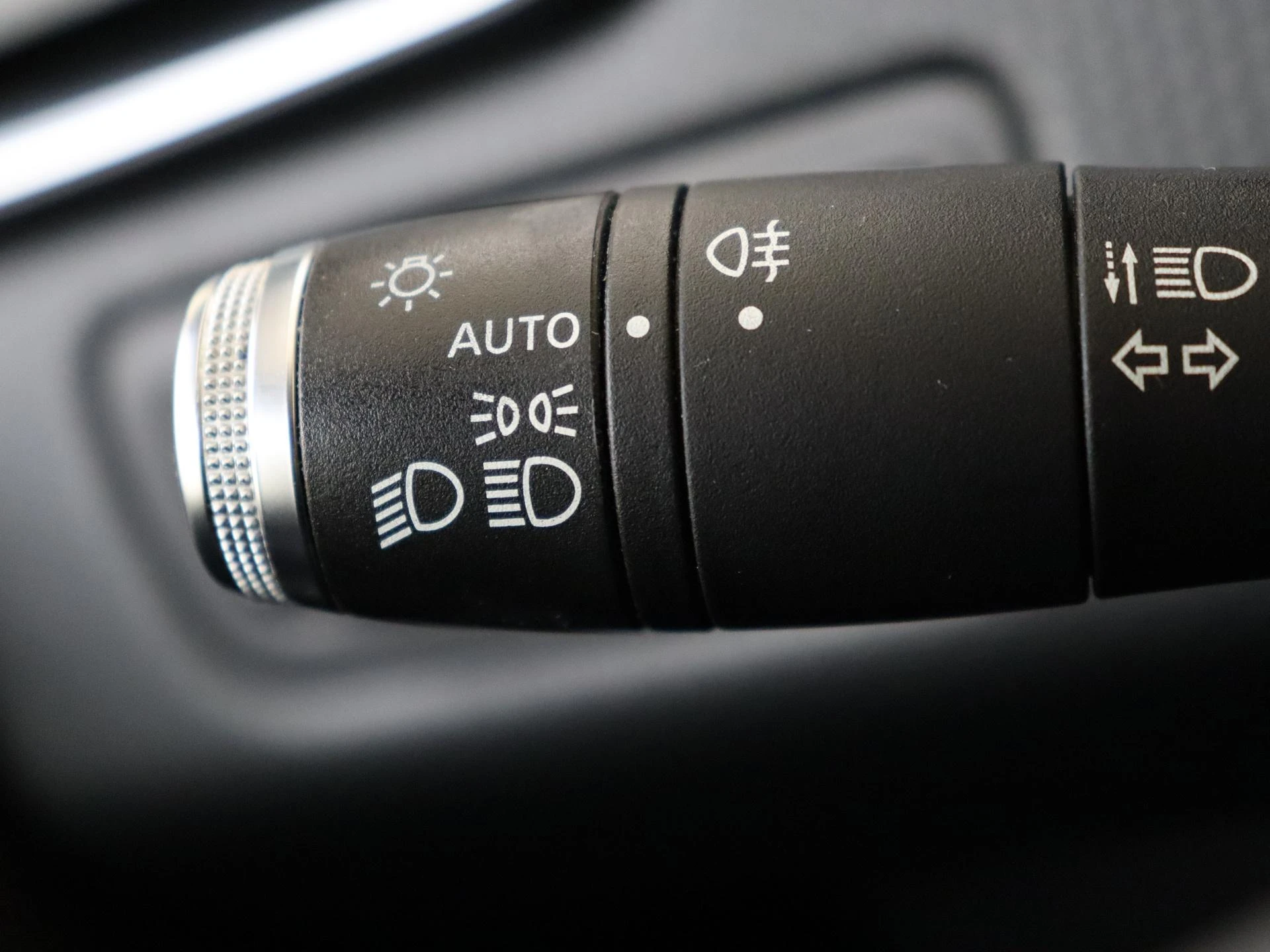 Renault-Clio-image-20