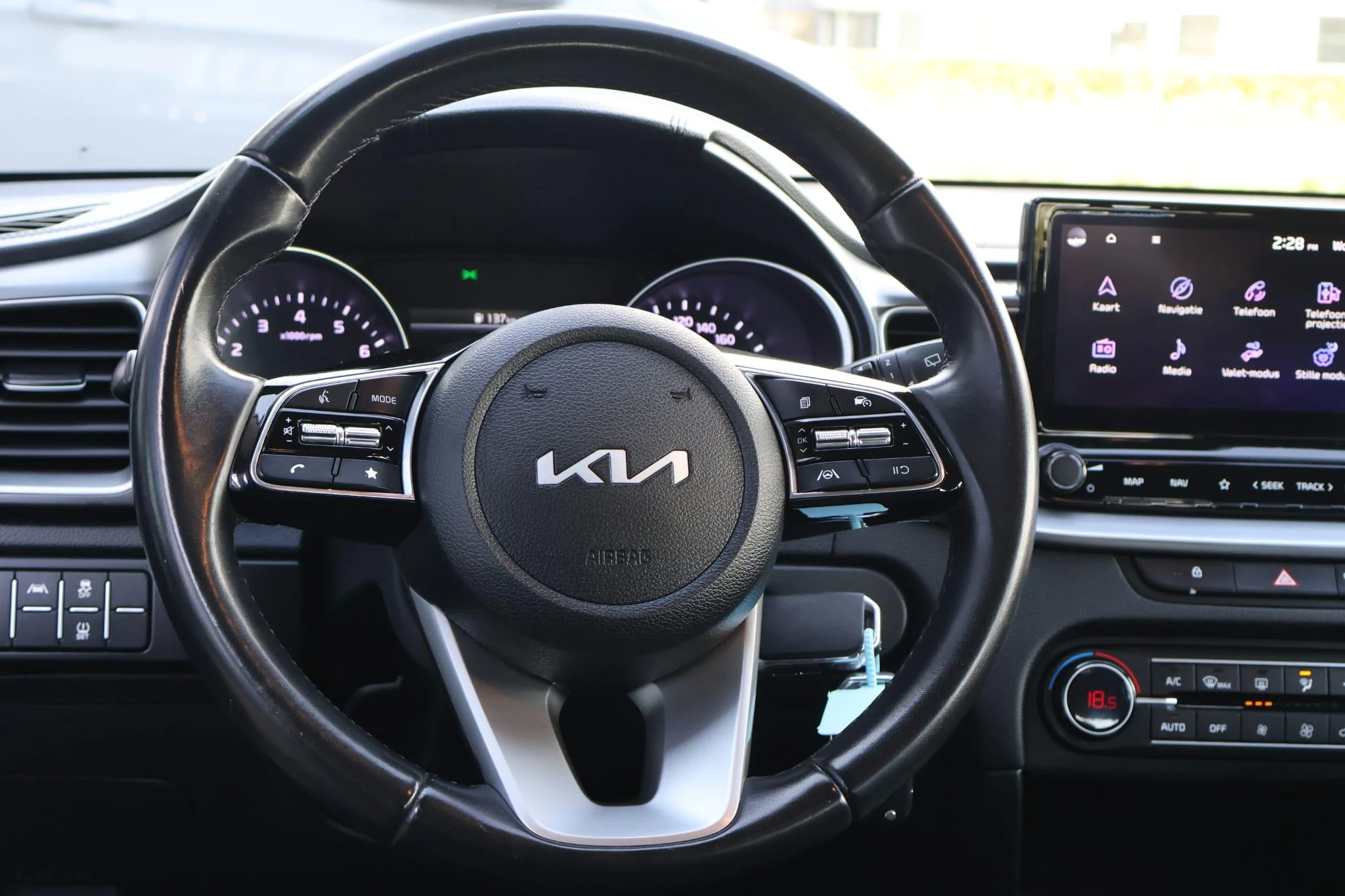 Kia-Ceed Sportswagon-image-10