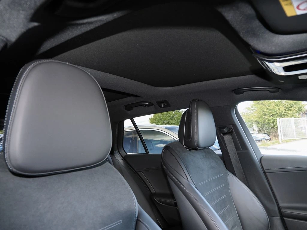 Mercedes-Benz-C-Klasse 220-image-14