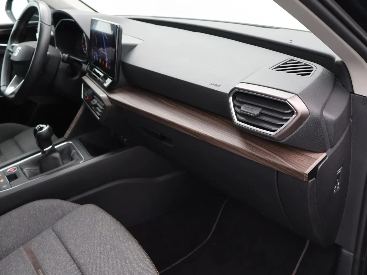 SEAT-Leon-image-11