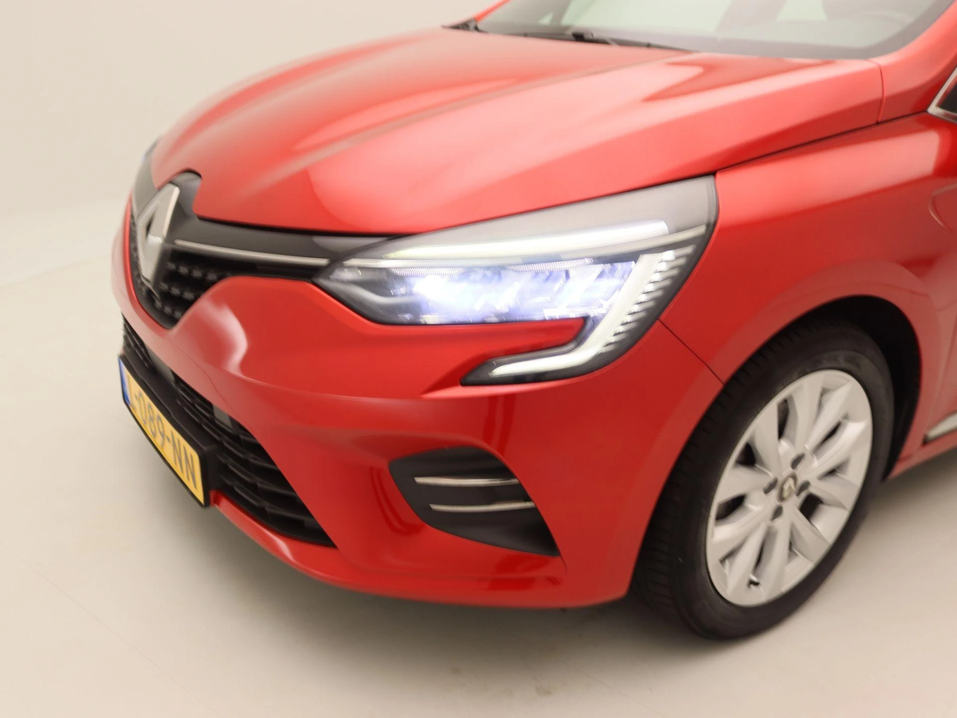 Renault-Clio-image-14