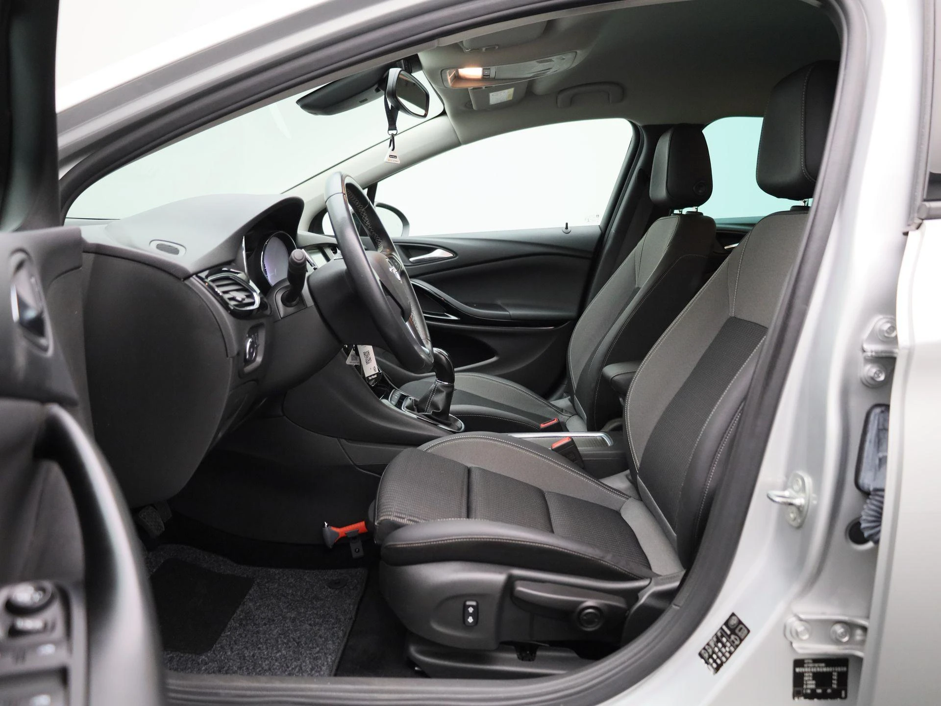 Opel-Astra-image-10