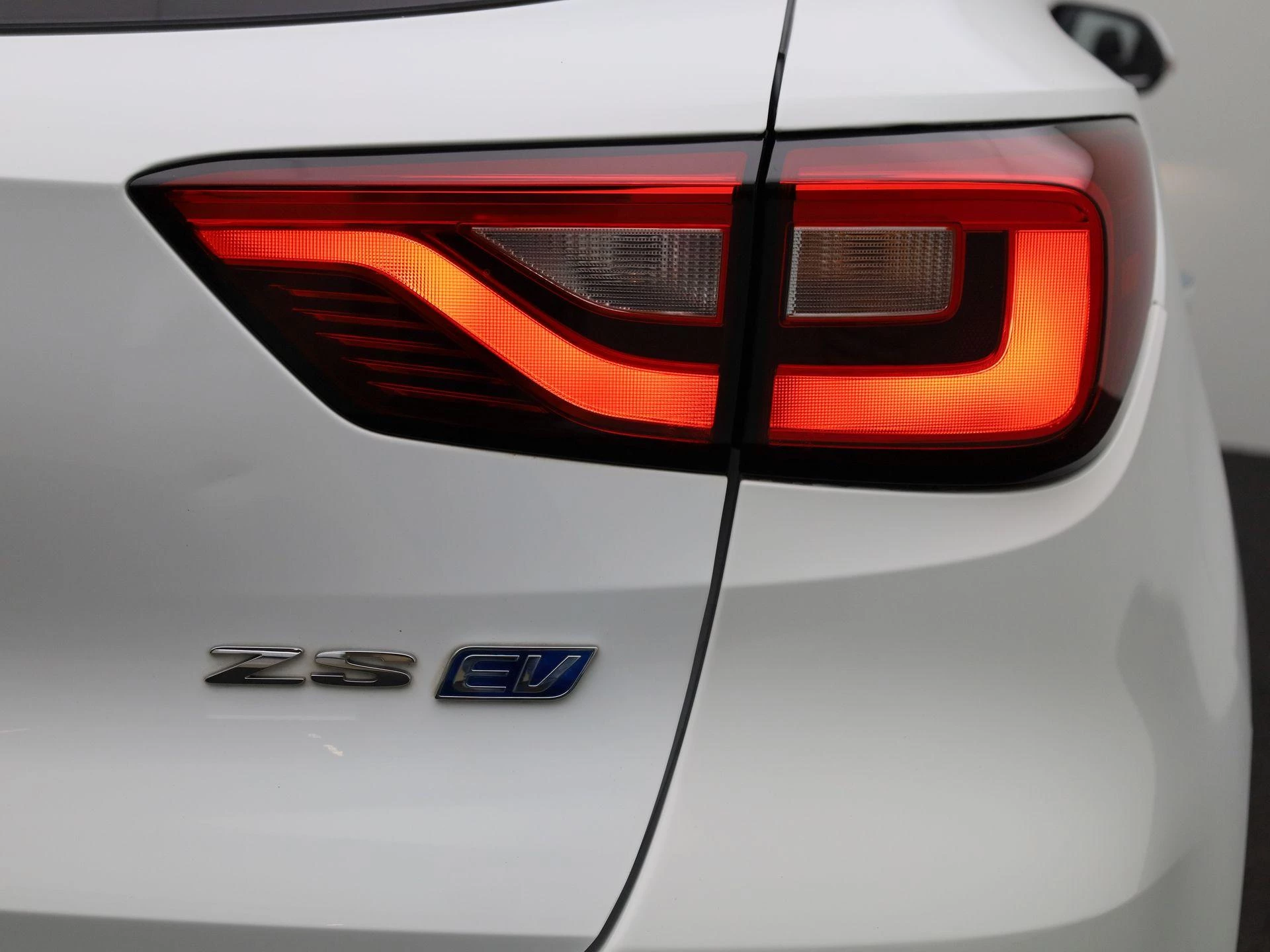 MG ZS EV MG Luxury 45 kWh