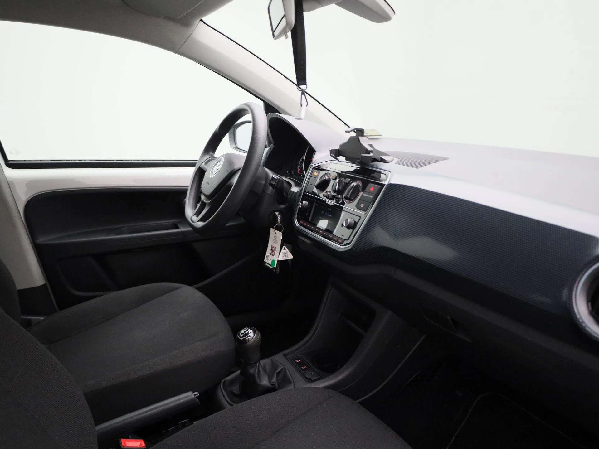 Volkswagen-up!-image-20