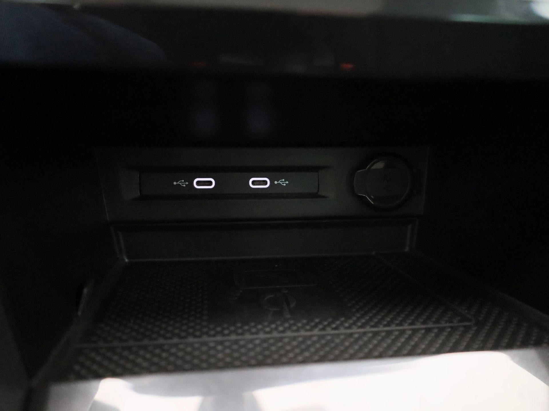 Volkswagen-Tiguan-image-22