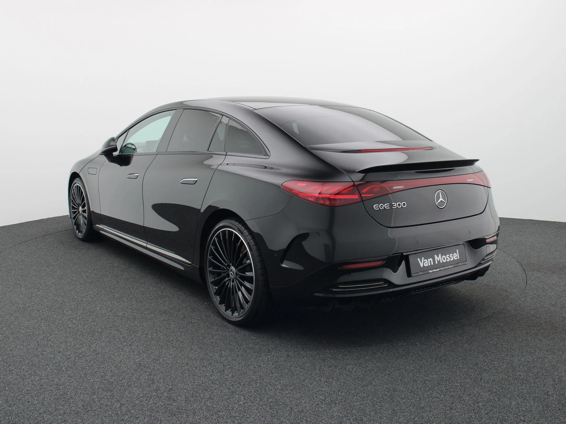 Mercedes-Benz EQE 300 AMG Line + PANORAMISCH DAK + AIRMATIC +