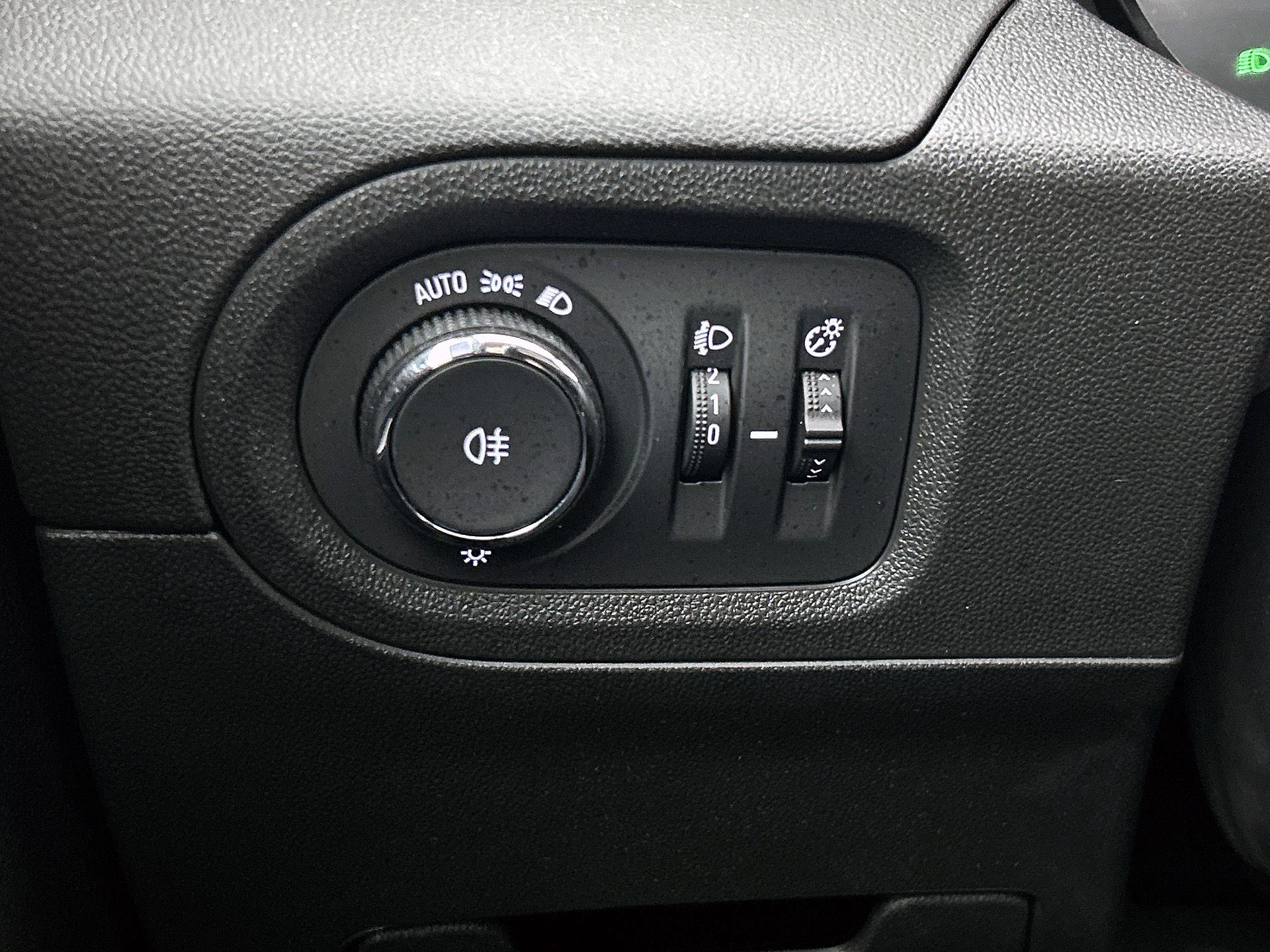Opel-Grandland X-image-23