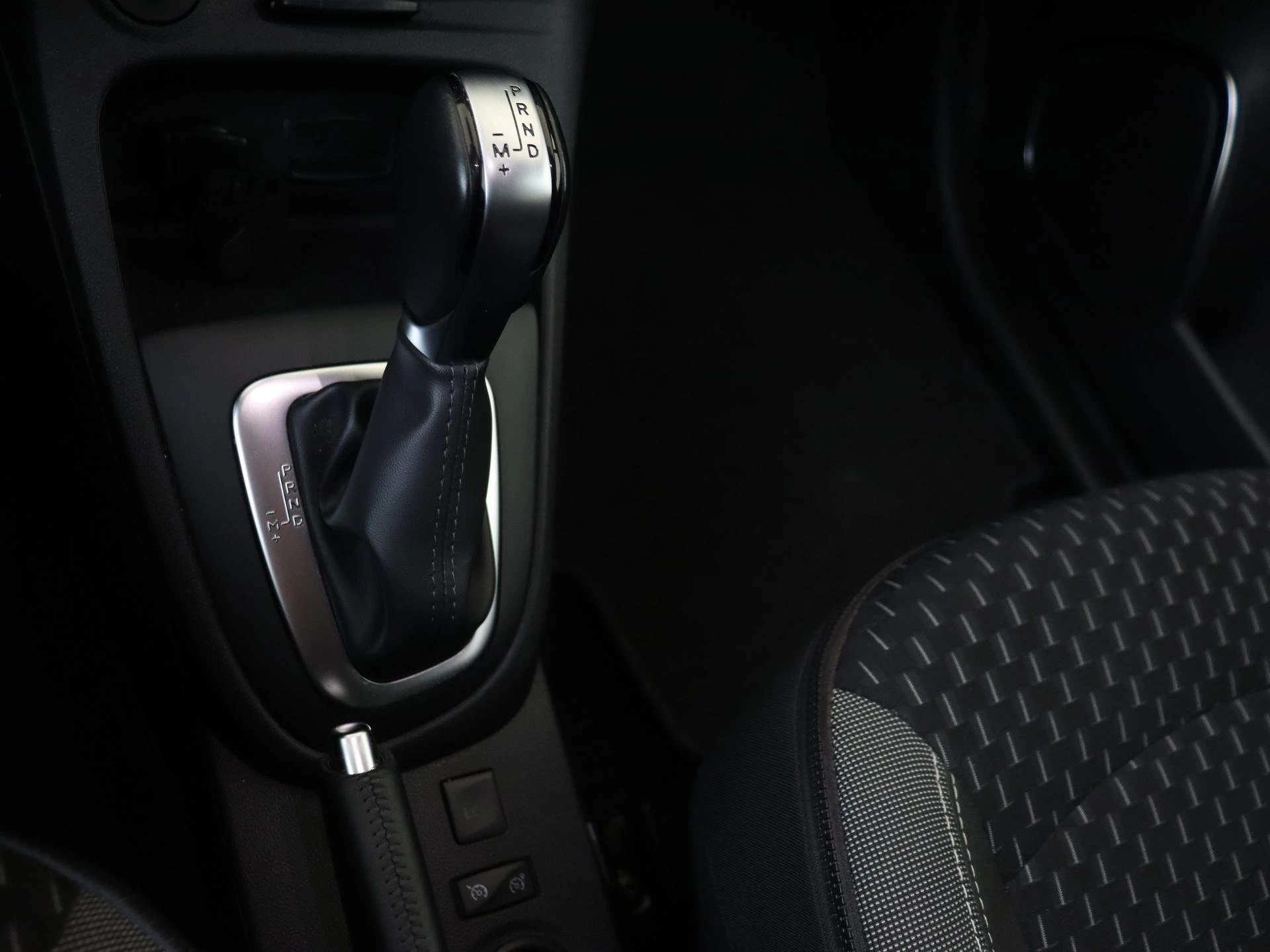 Renault-Captur-image-19