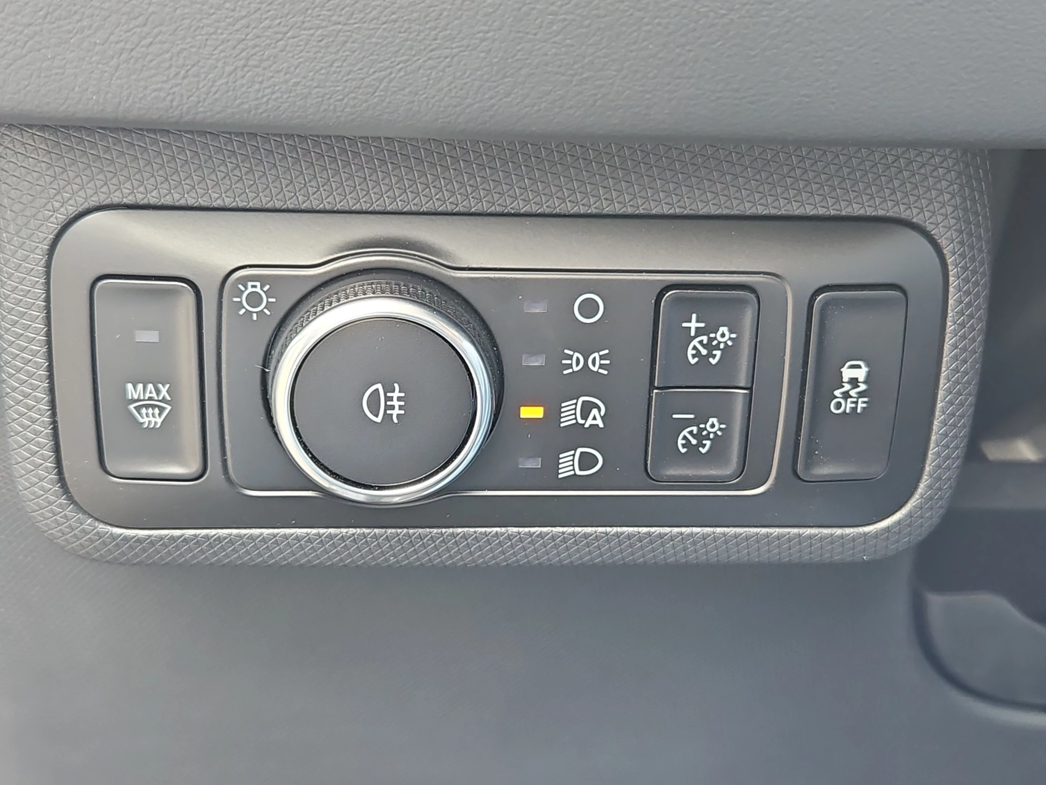 Ford-Mustang Mach-E-image-16