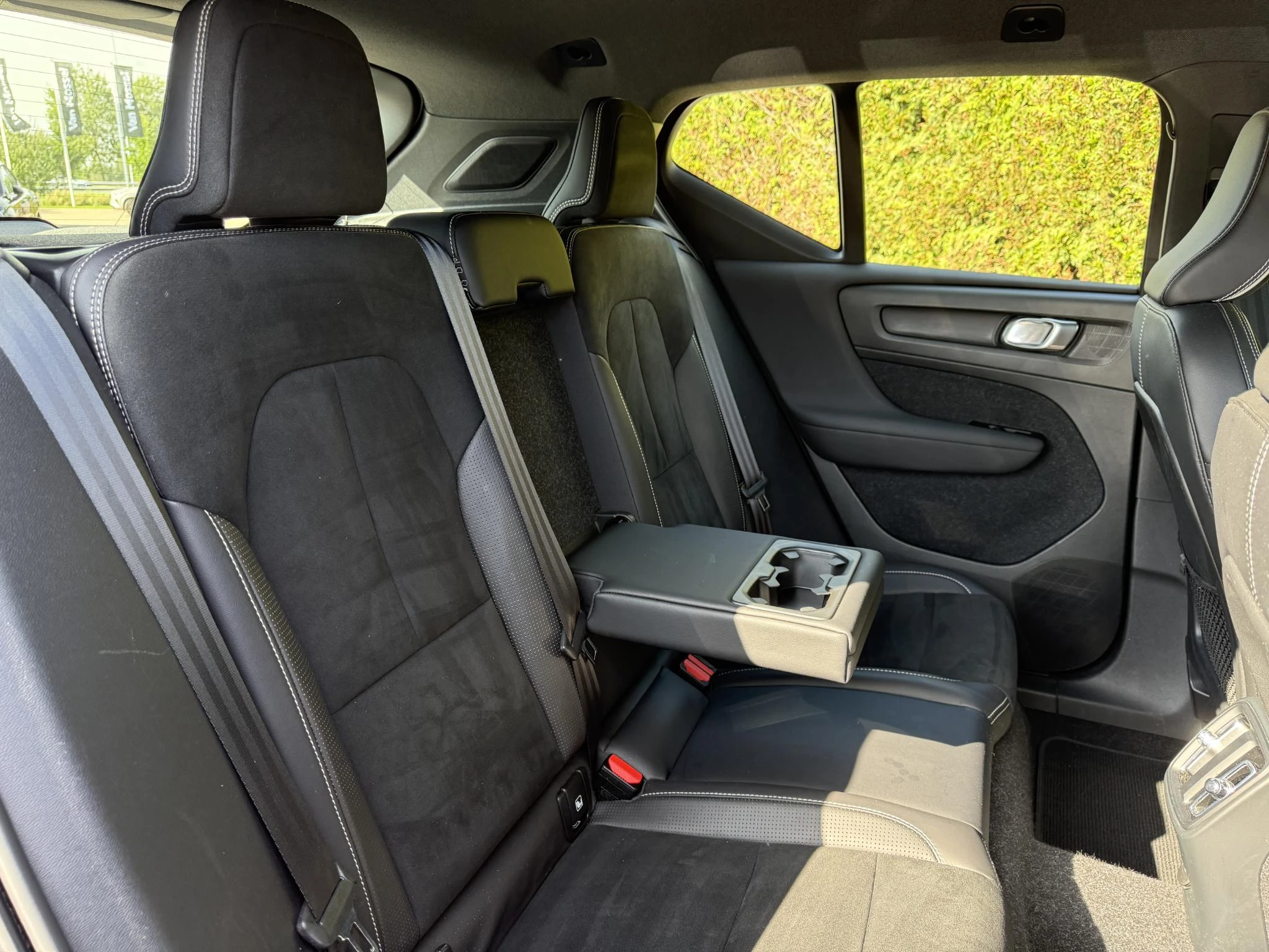 Volvo-XC40-image-9