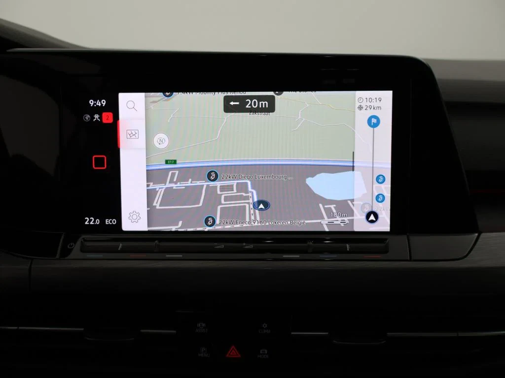 Volkswagen-Golf-image-14