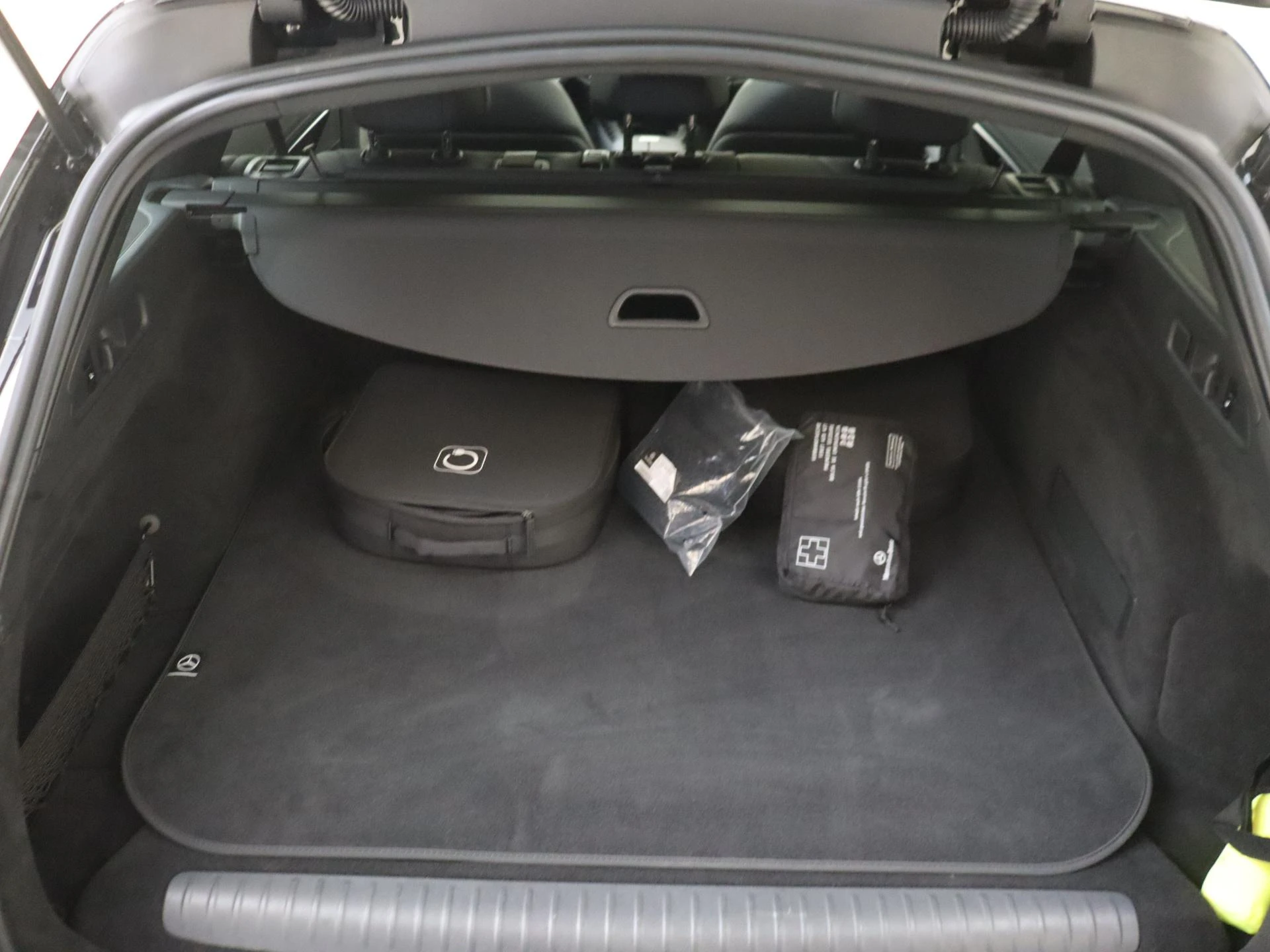 Mercedes-Benz-E-Klasse-image-29