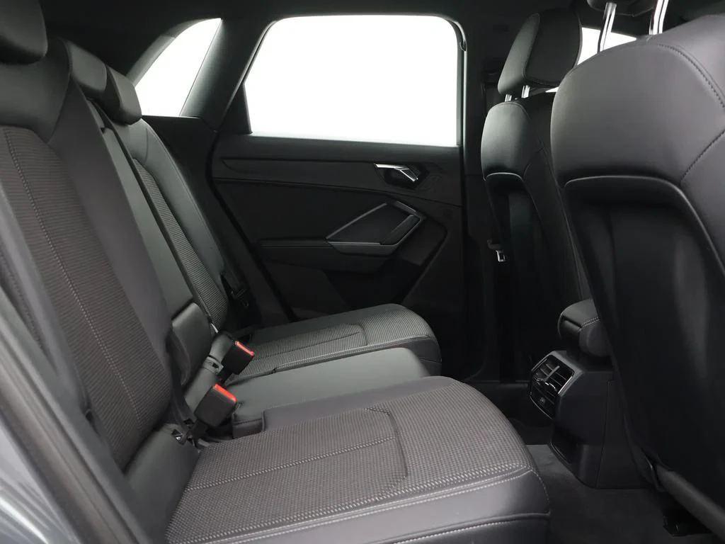 Audi-Q3-image-10