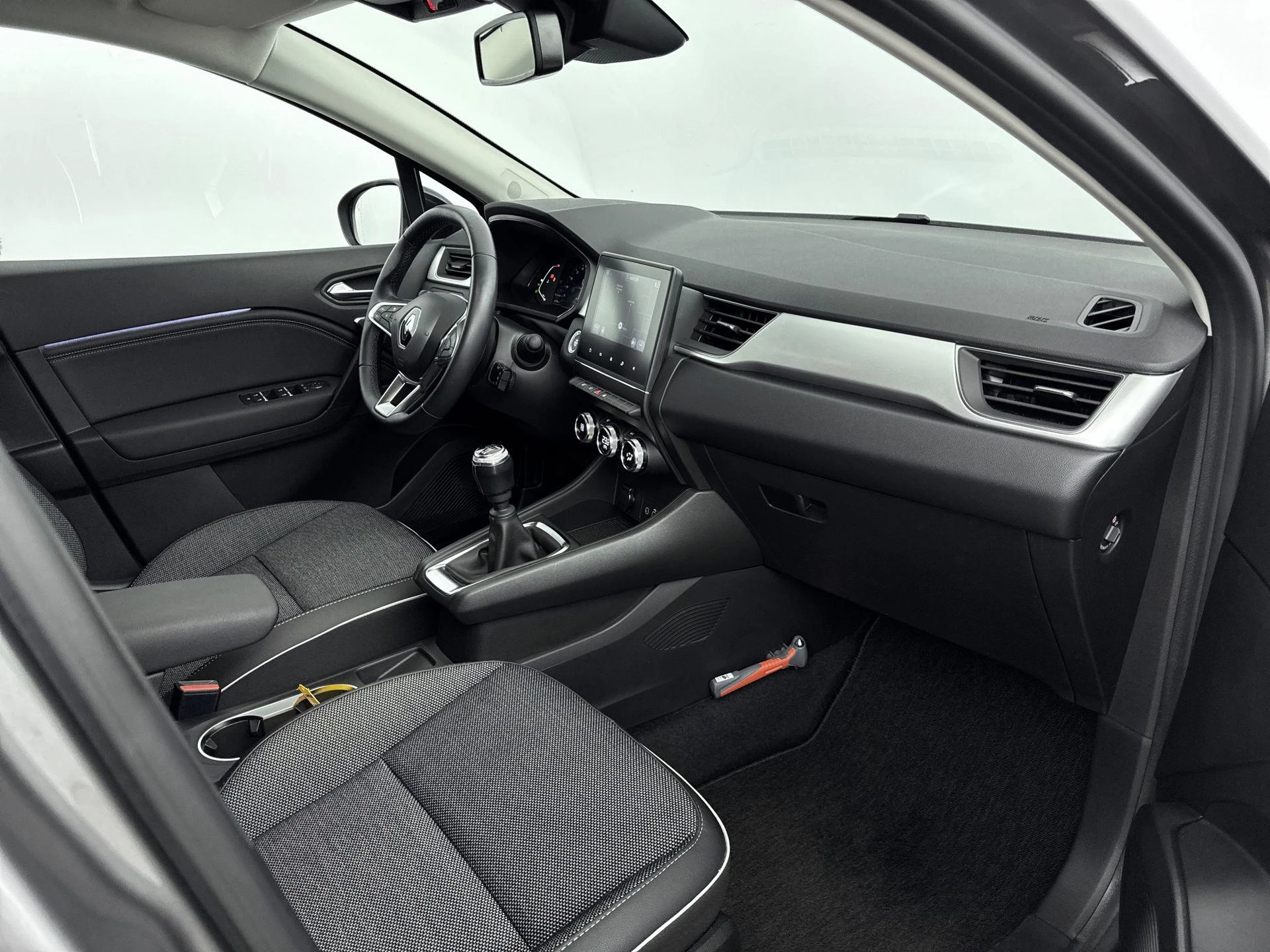 Renault-Captur-image-16