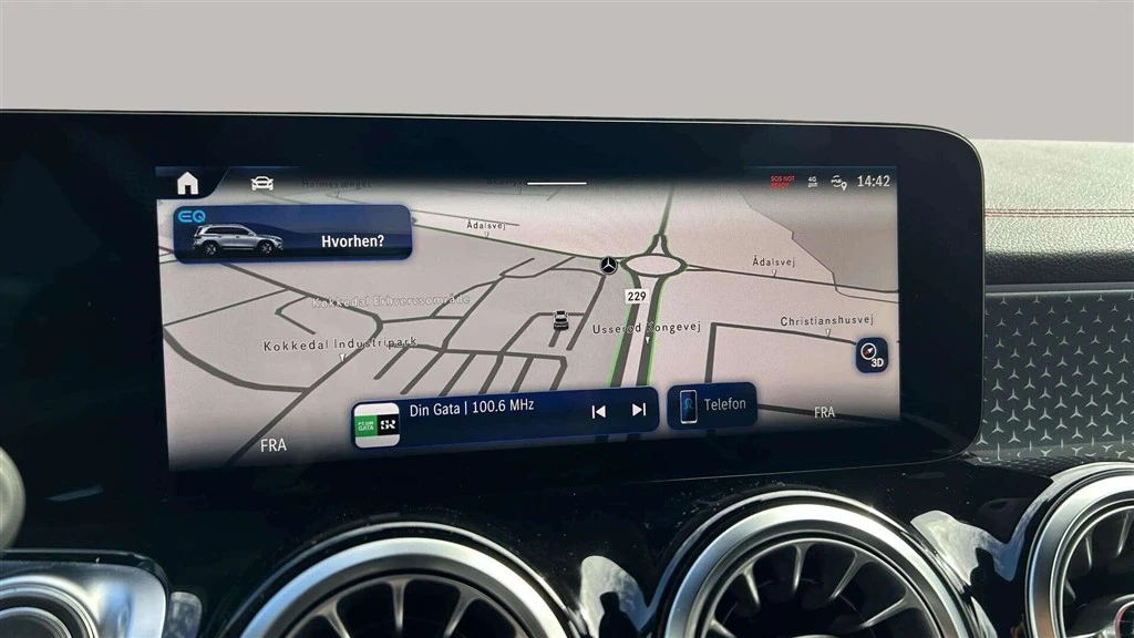 Mercedes-Benz-EQB-image-15