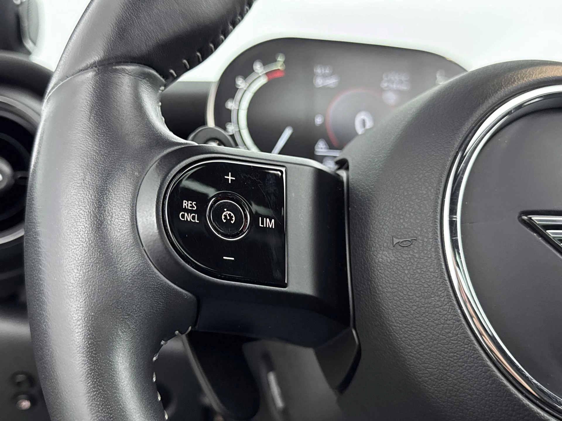 MINI-Cooper S-image-5