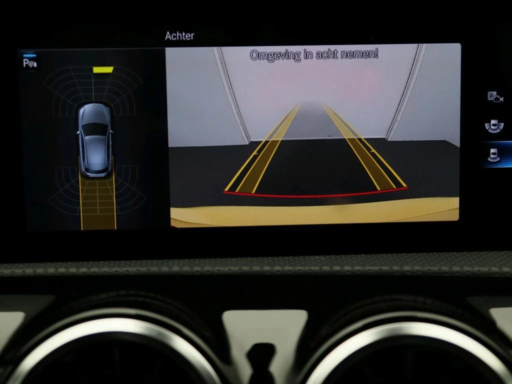 Mercedes-Benz-A-Klasse-image-8