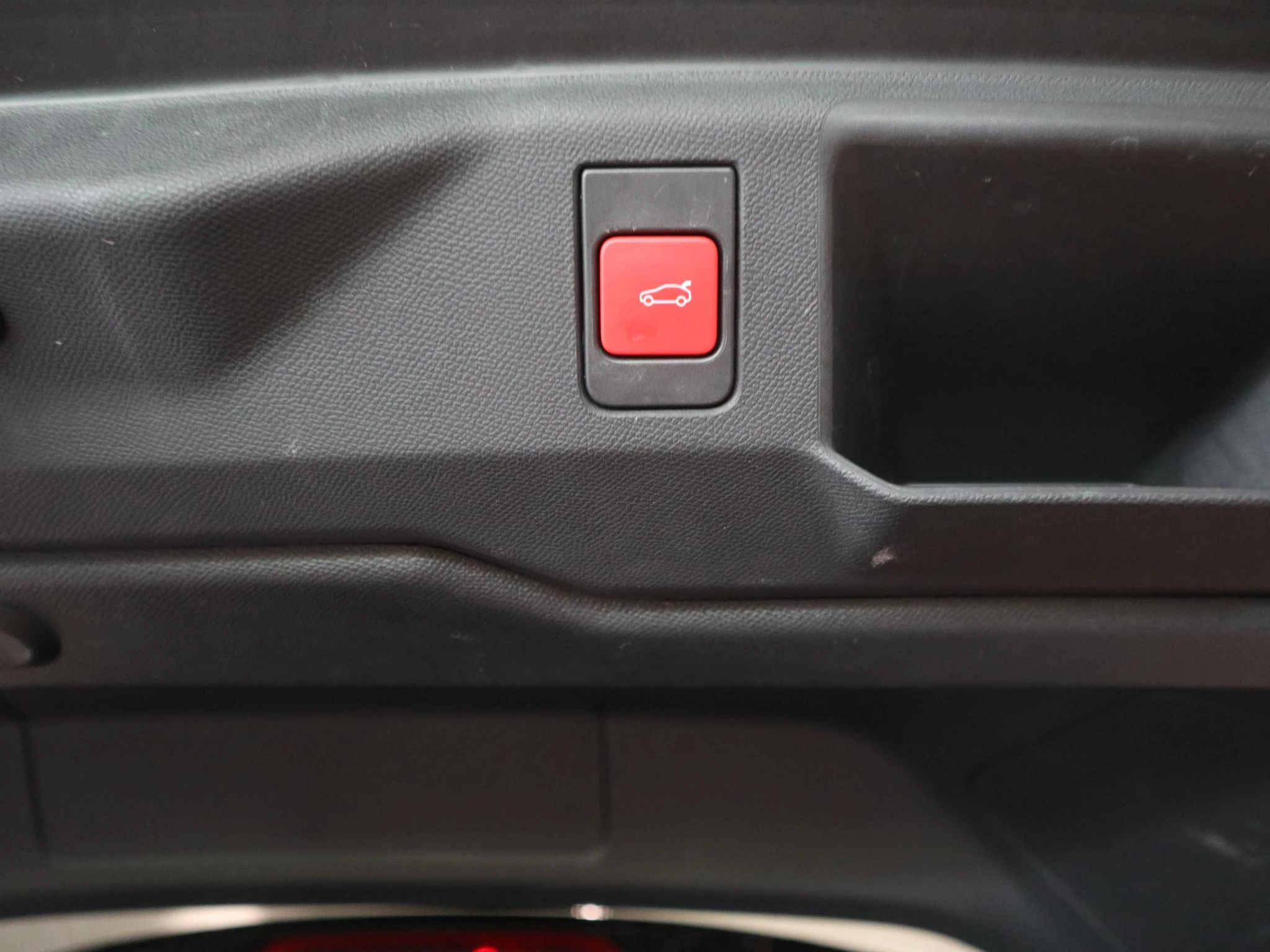 Peugeot-5008-image-30