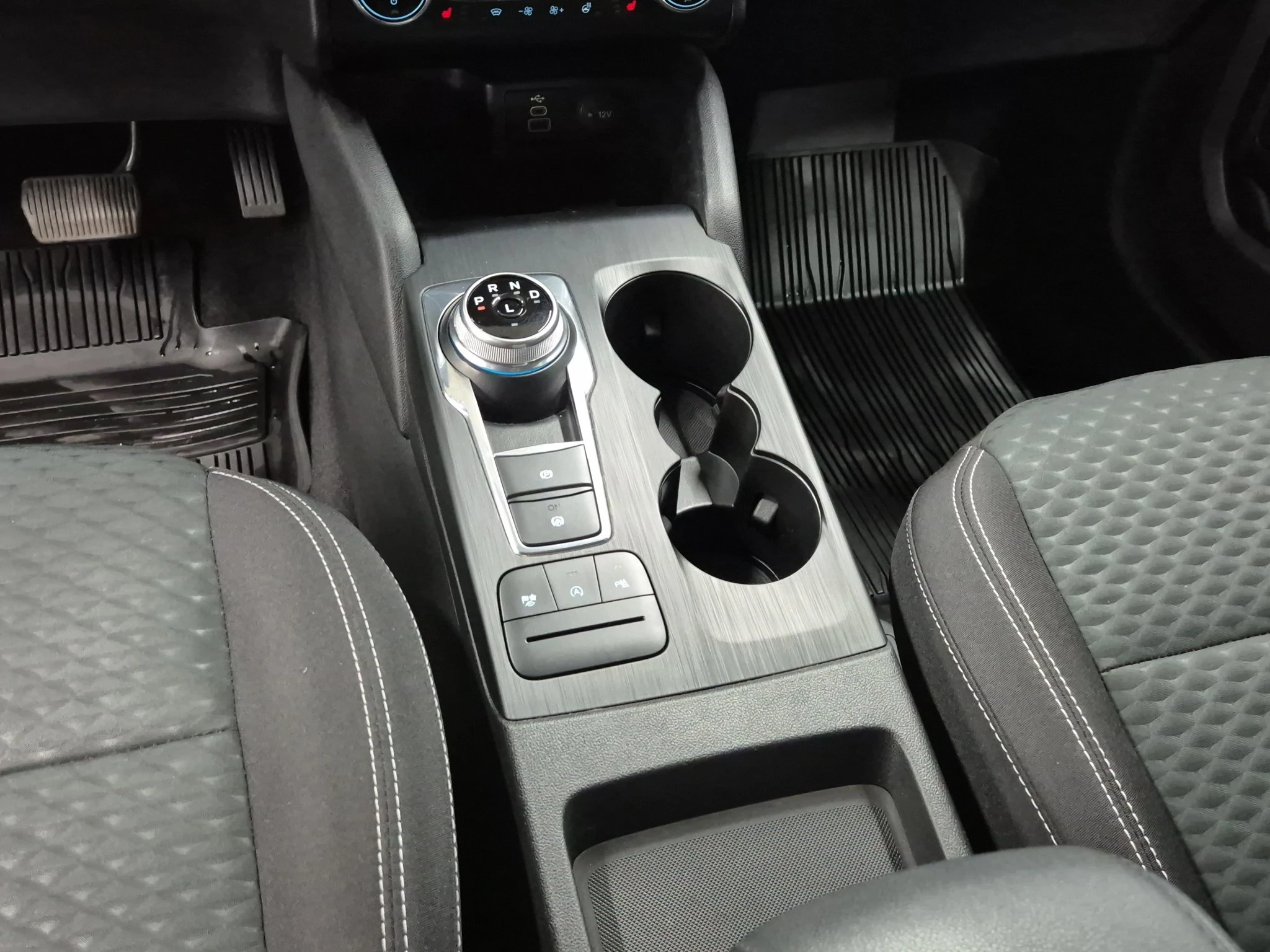 Ford-Kuga-image-13