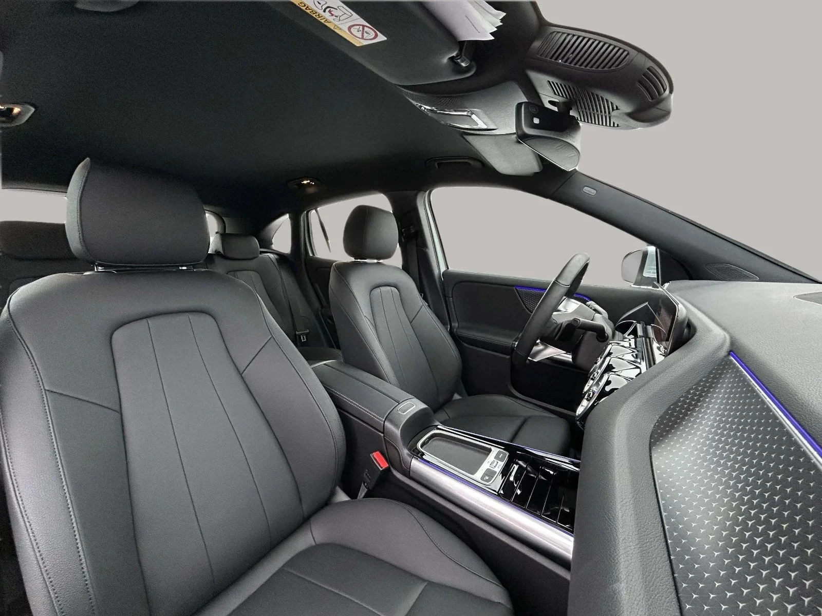 Mercedes-Benz-EQA-image-11