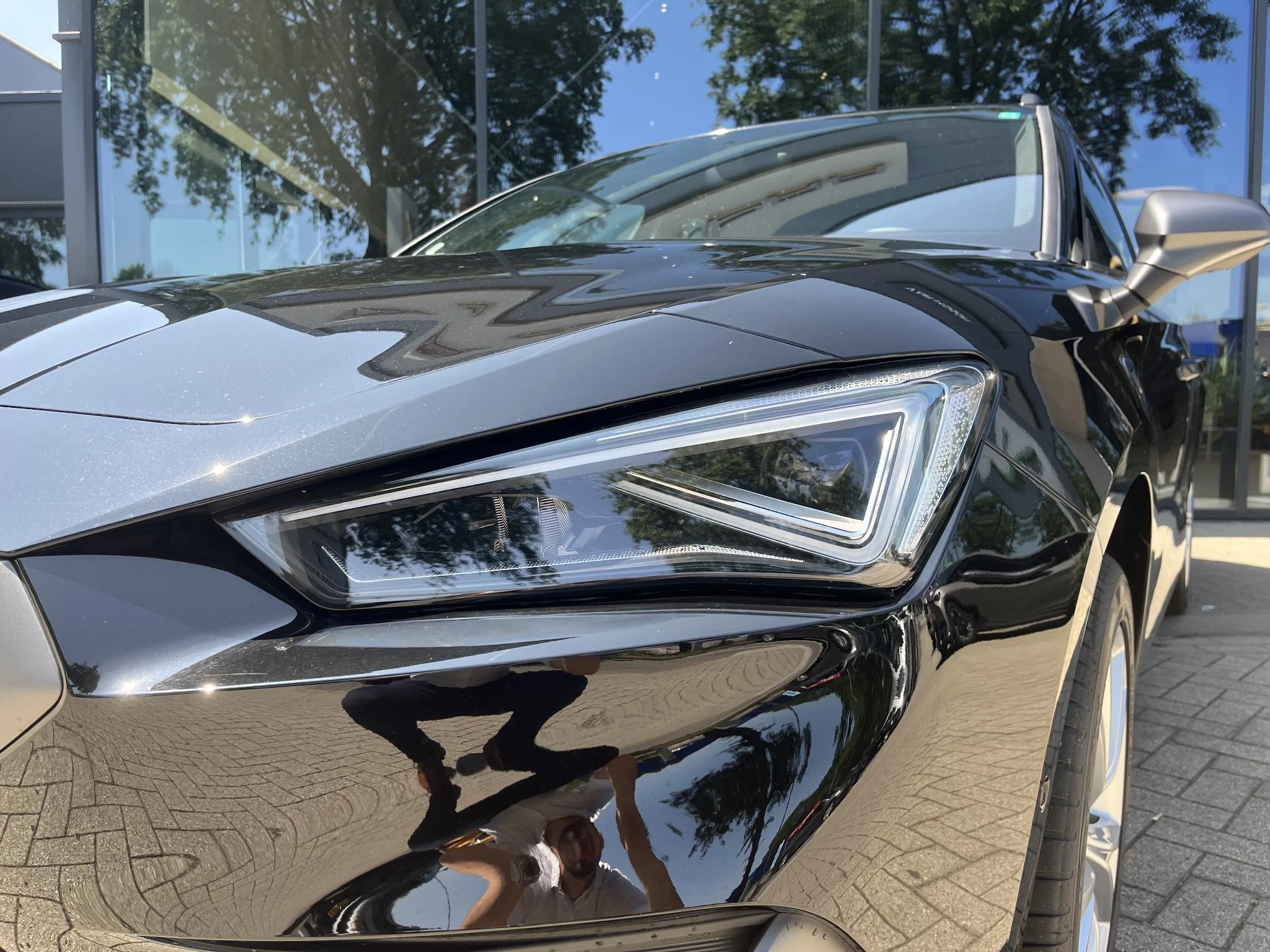 SEAT-Leon-image-1