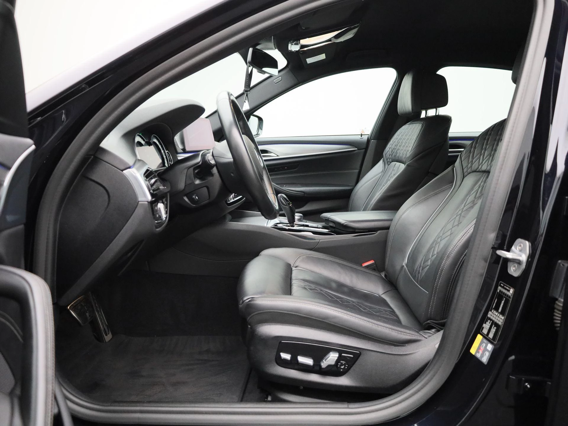 BMW-5 Serie-image-10