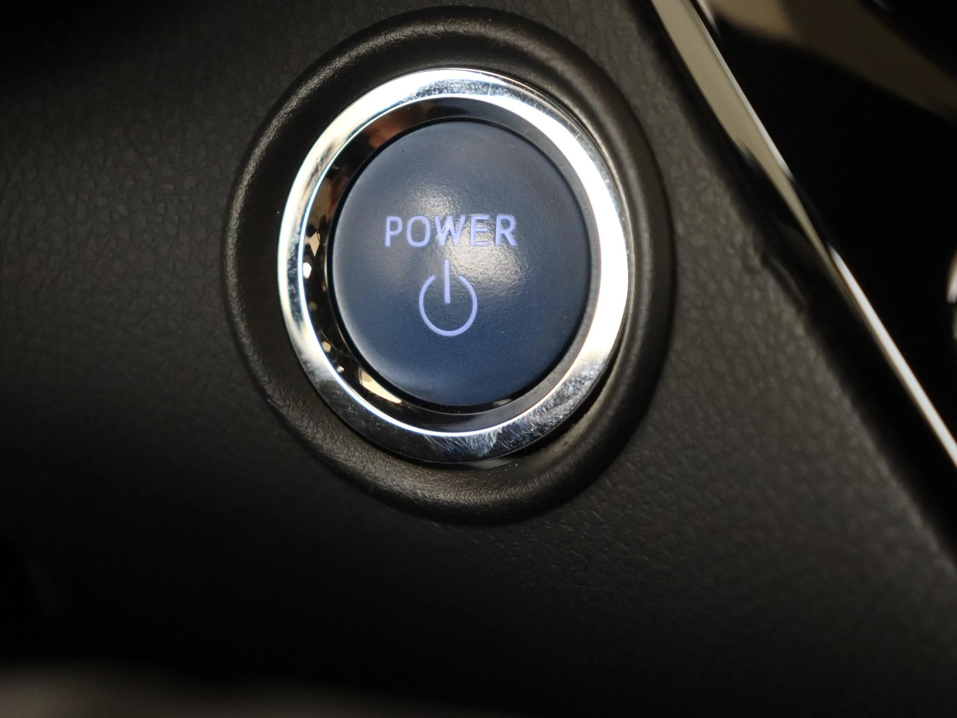 Toyota C-HR 2.0 Hybrid Executive AUTOMAAT